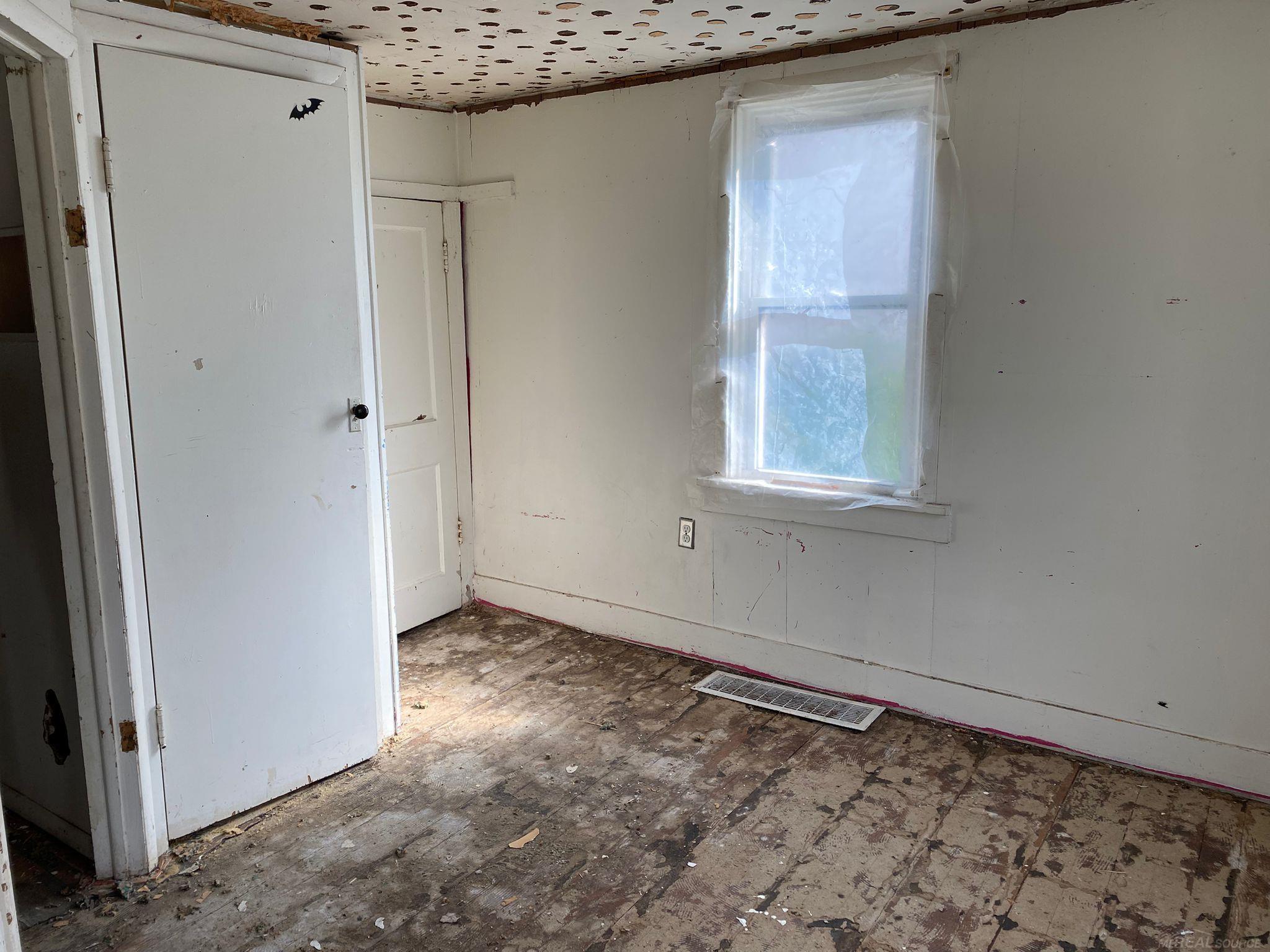 Homes for sale in Saint Joseph, MI | 705 Columbia Ave, Saint Joseph, MI 49085 | MLS# 50202079