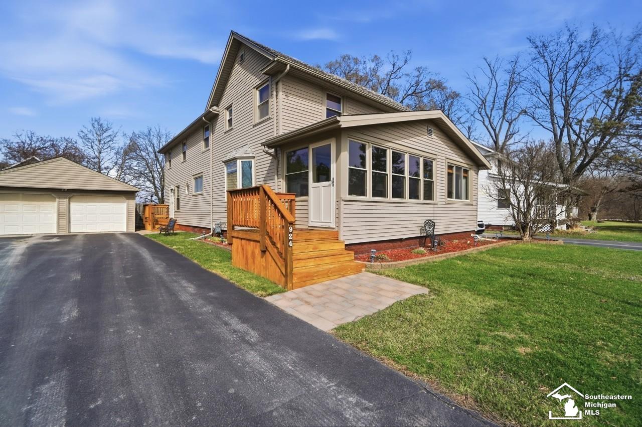 1003 Carriage Drive, Tecumseh, MI, 49286