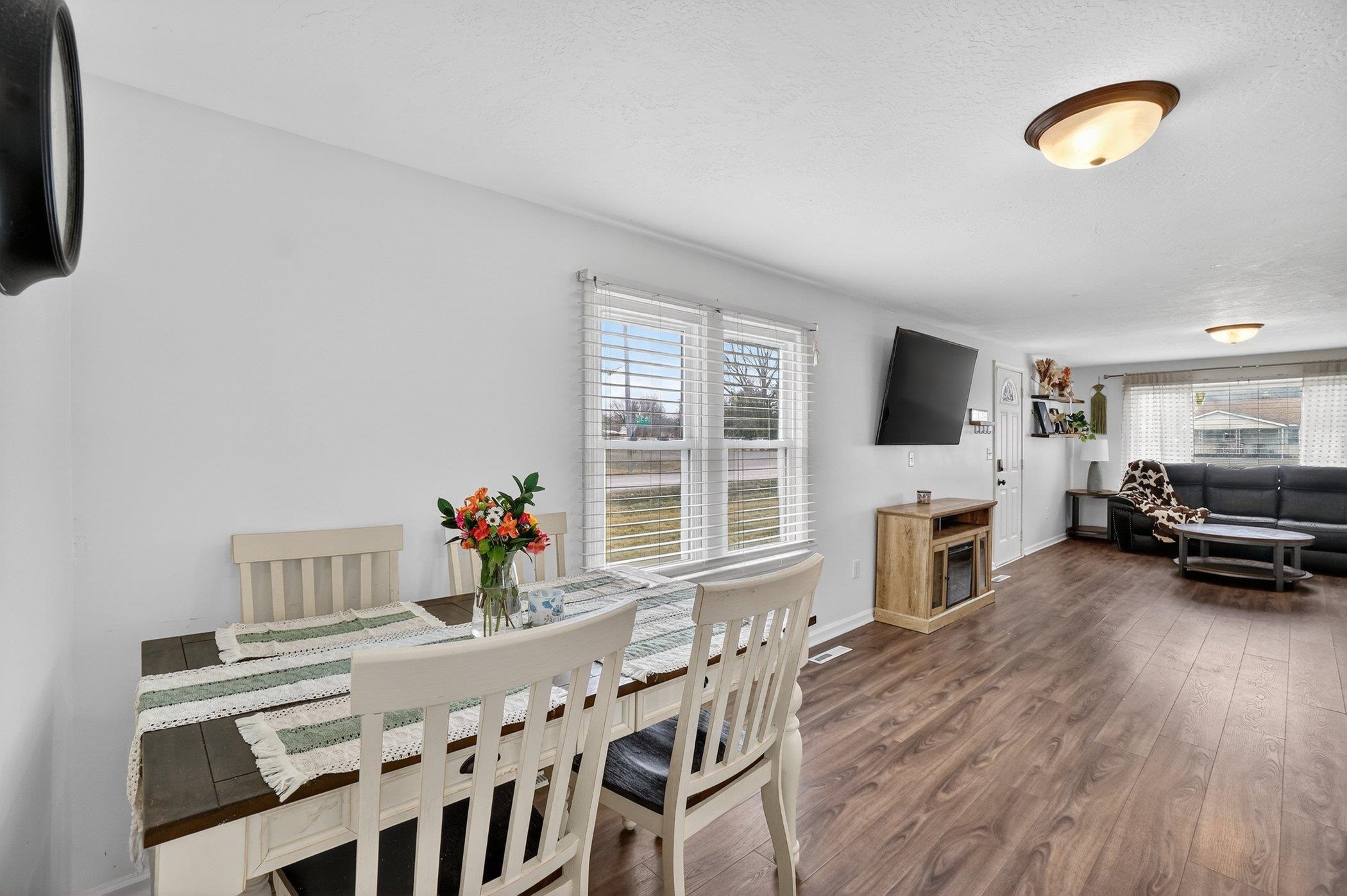 5322 N Elms Road, Flushing, MI, 48433