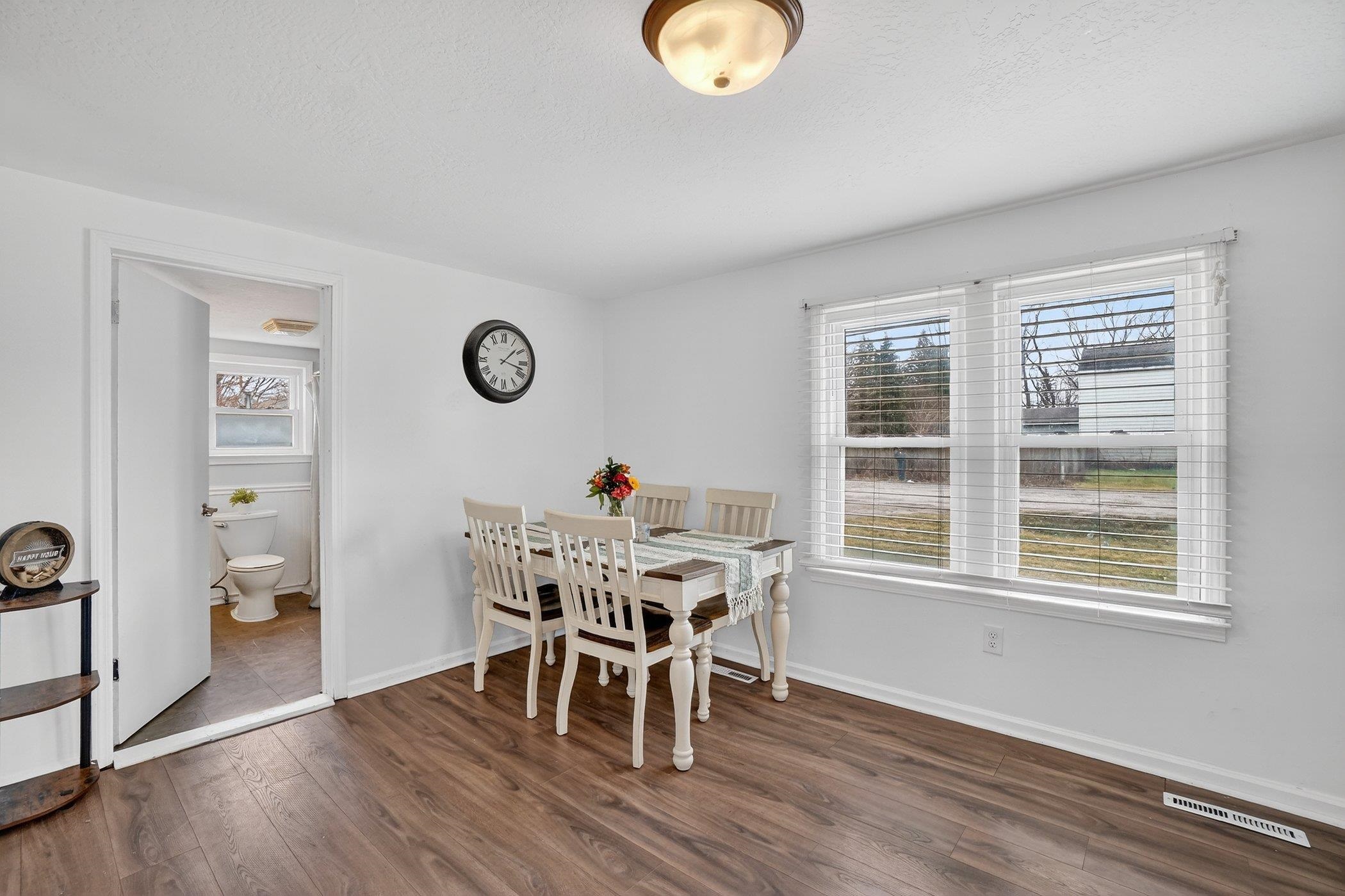 5322 N Elms Road, Flushing, MI, 48433