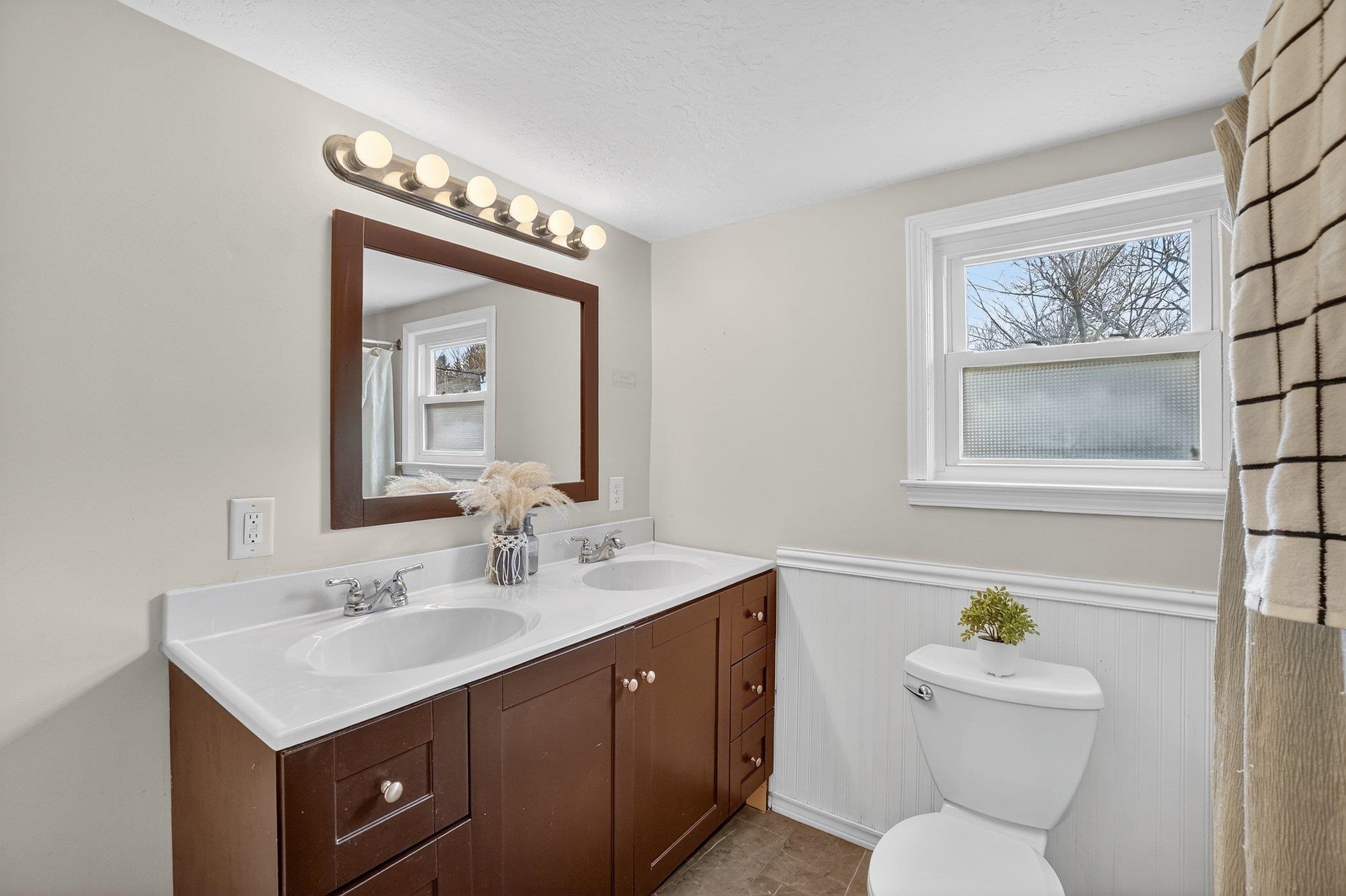 5322 N Elms Road, Flushing, MI, 48433