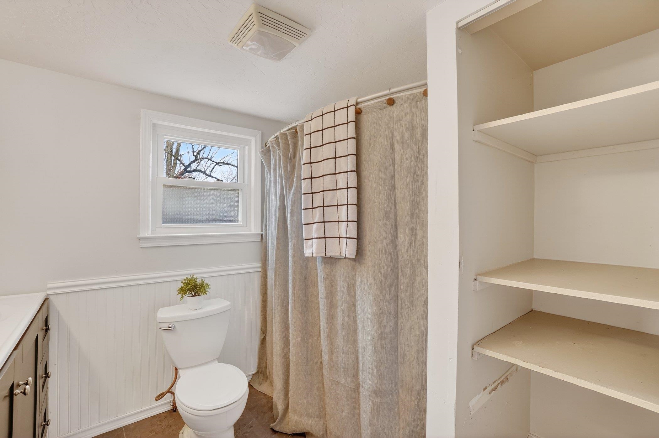 5322 N Elms Road, Flushing, MI, 48433