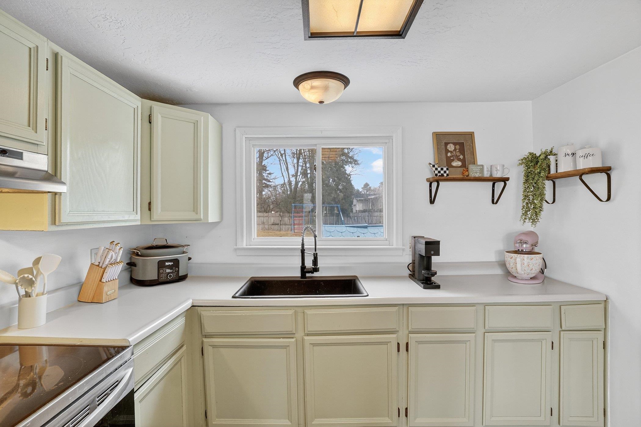 5322 N Elms Road, Flushing, MI, 48433