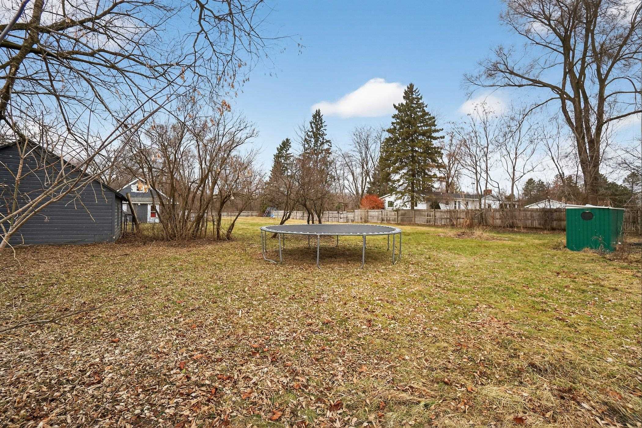 5322 N Elms Road, Flushing, MI, 48433