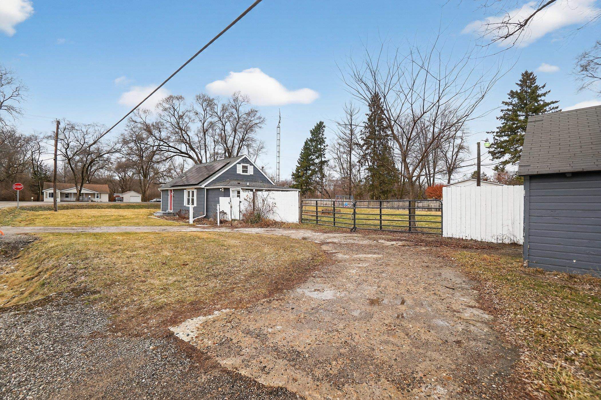 5322 N Elms Road, Flushing, MI, 48433