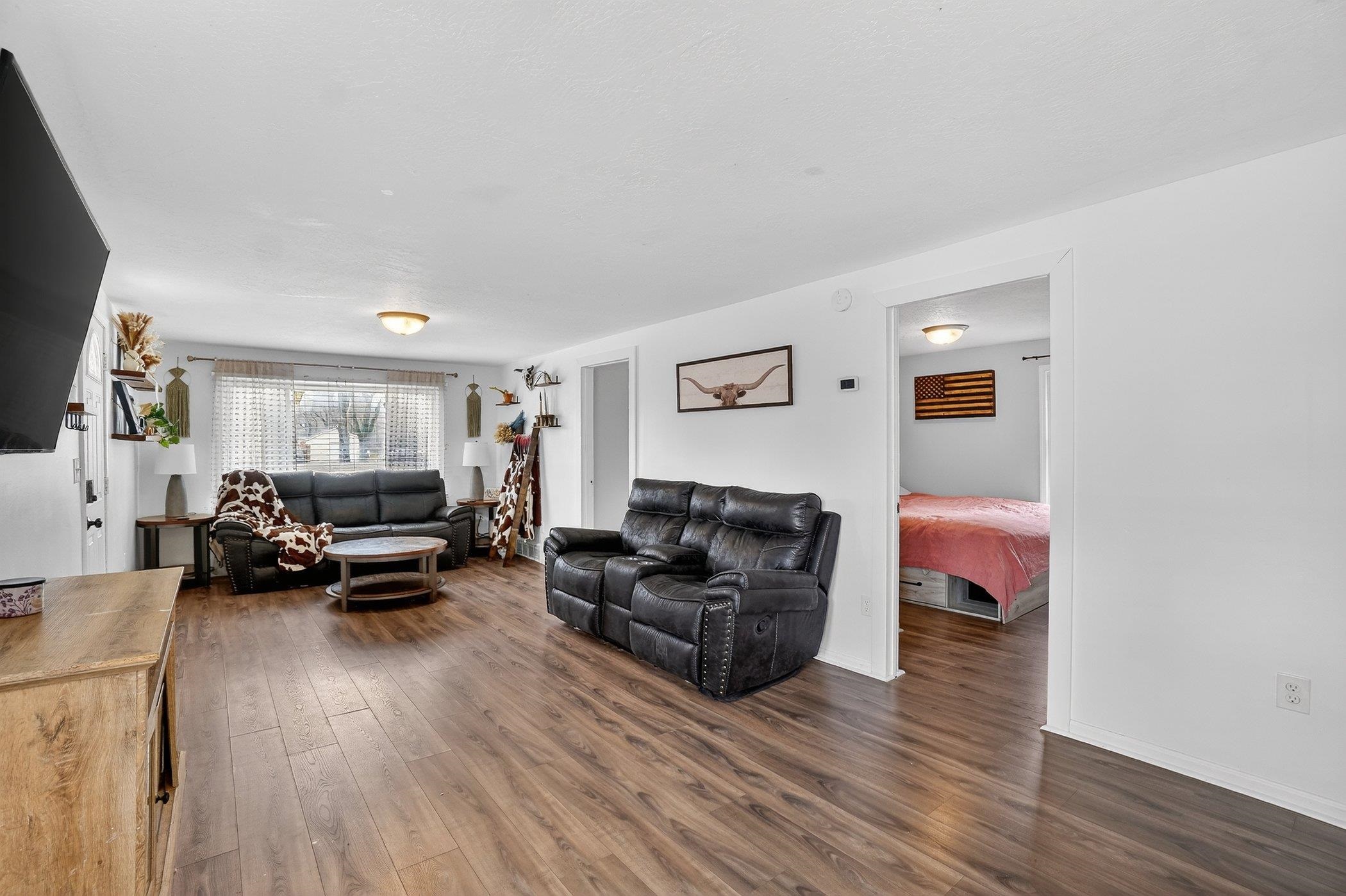 5322 N Elms Road, Flushing, MI, 48433