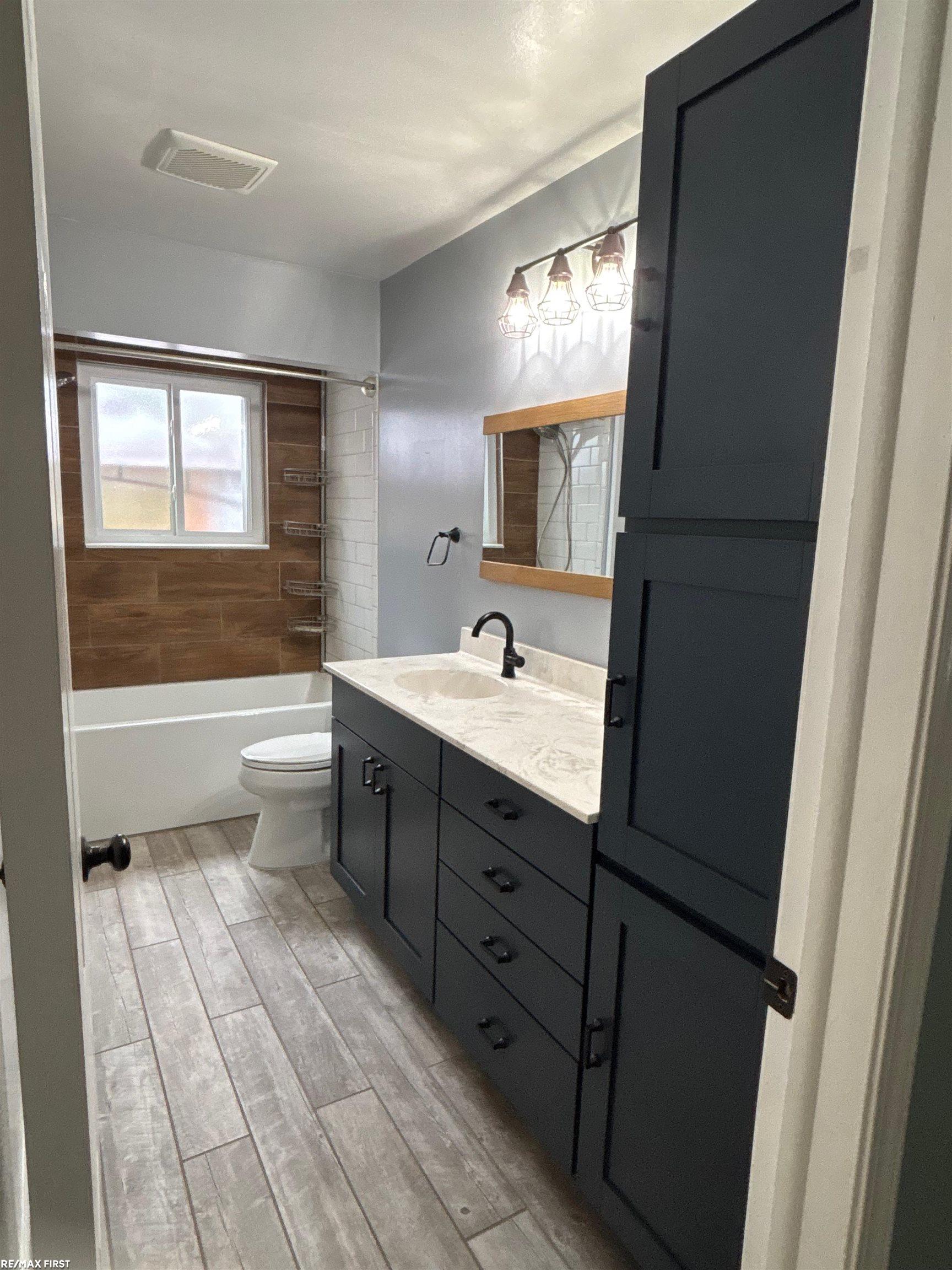 45908 Keding Street, Utica, MI, 48317