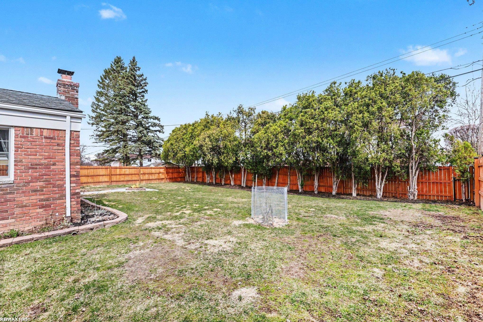 Homes for sale in Utica, MI | 45908 Keding St, Utica, MI 48317 | MLS# 50202112