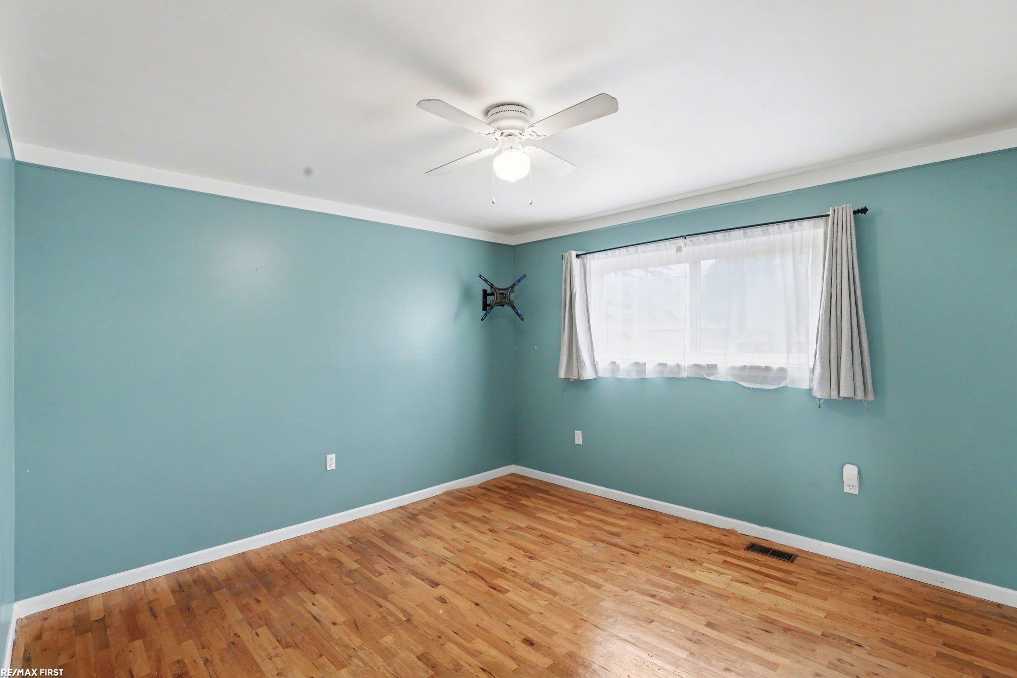 45908 Keding Street, Utica, MI, 48317