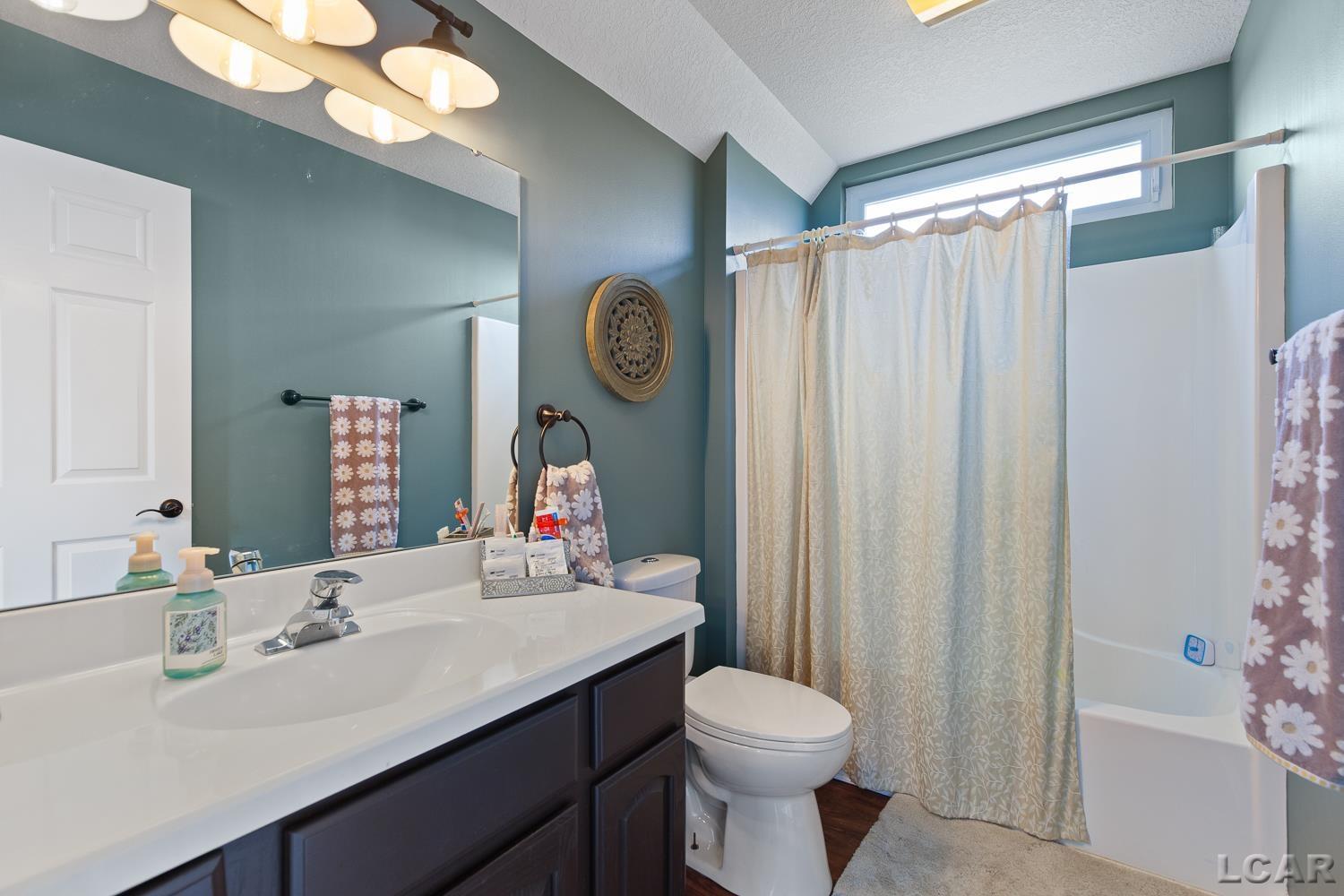 2147 Gady Road, Adrian, MI, 49221