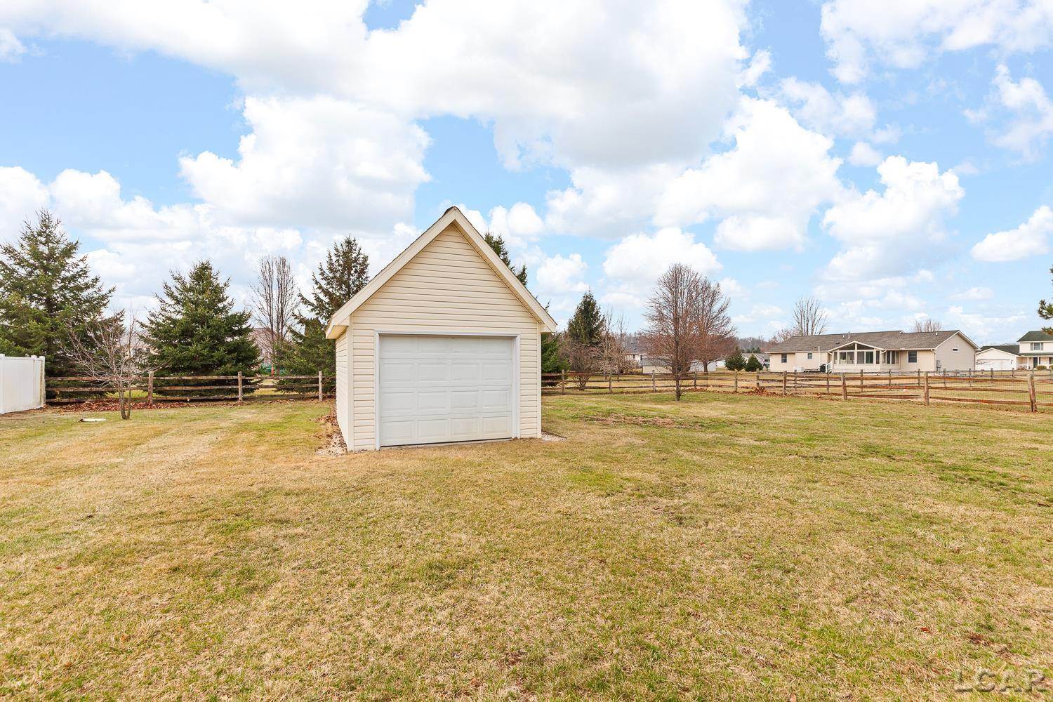 2147 Gady Road, Adrian, MI, 49221