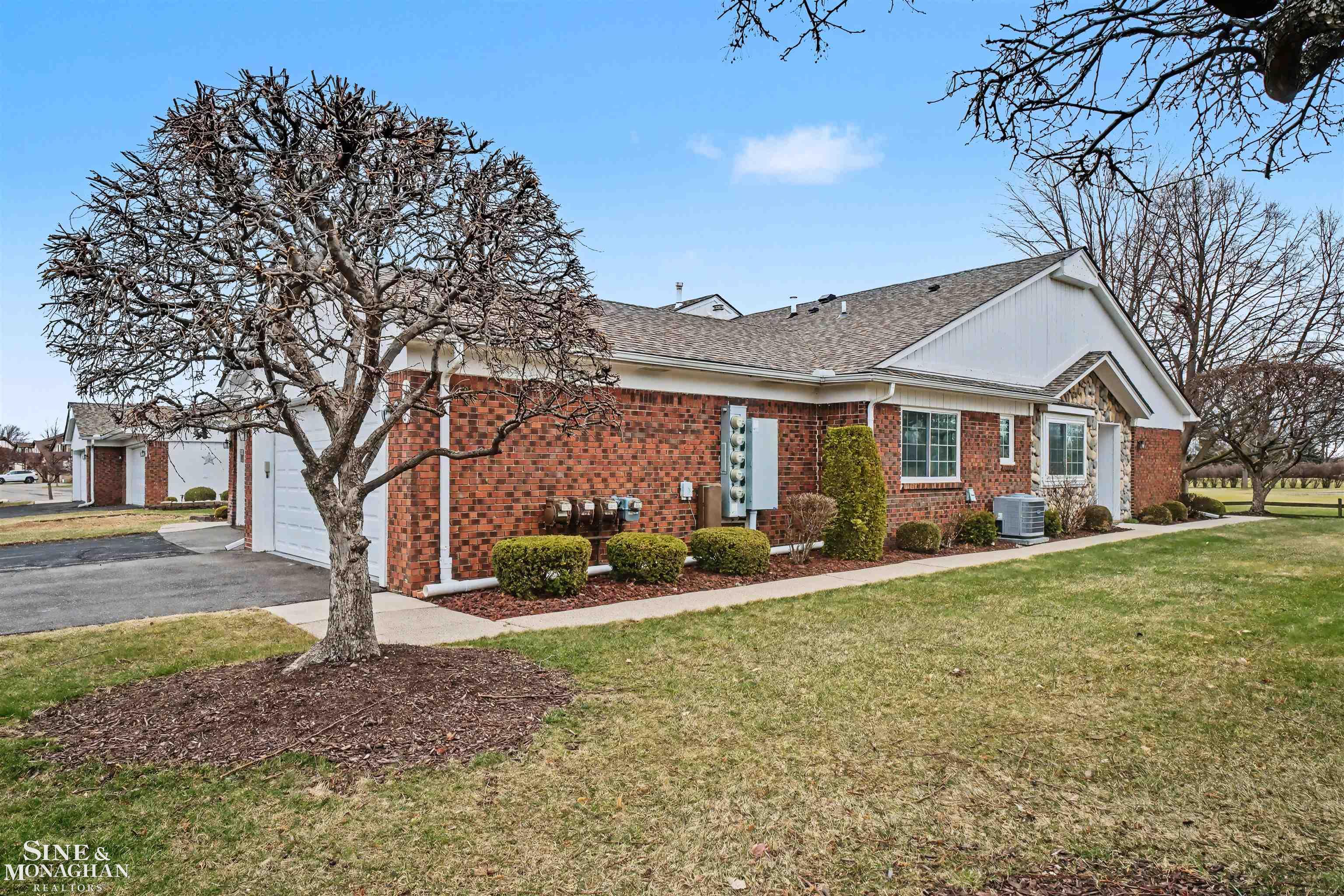 780 Country Club Drive, Saint Clair Shores, MI, 48082