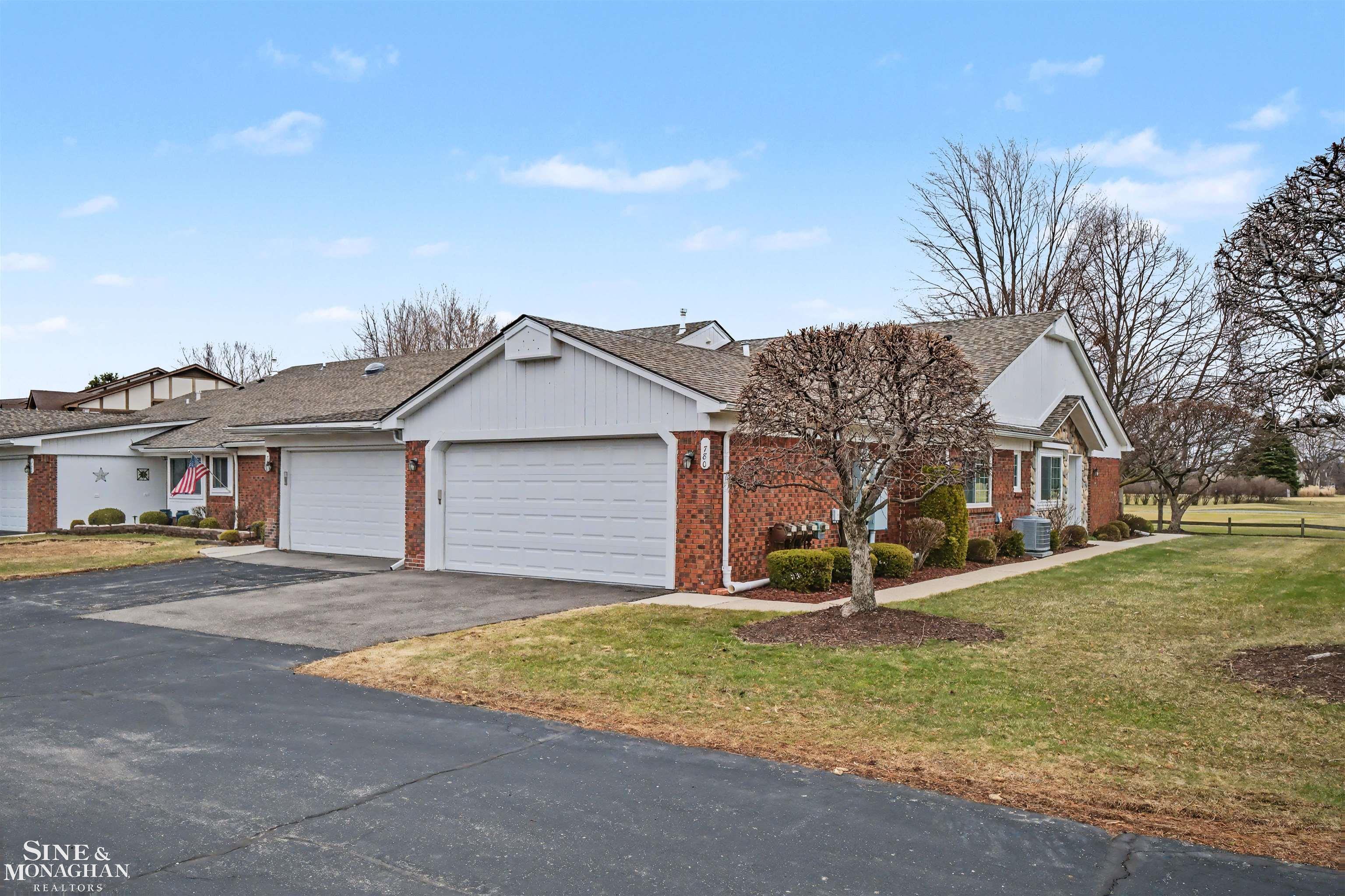 780 Country Club Drive, Saint Clair Shores, MI, 48082