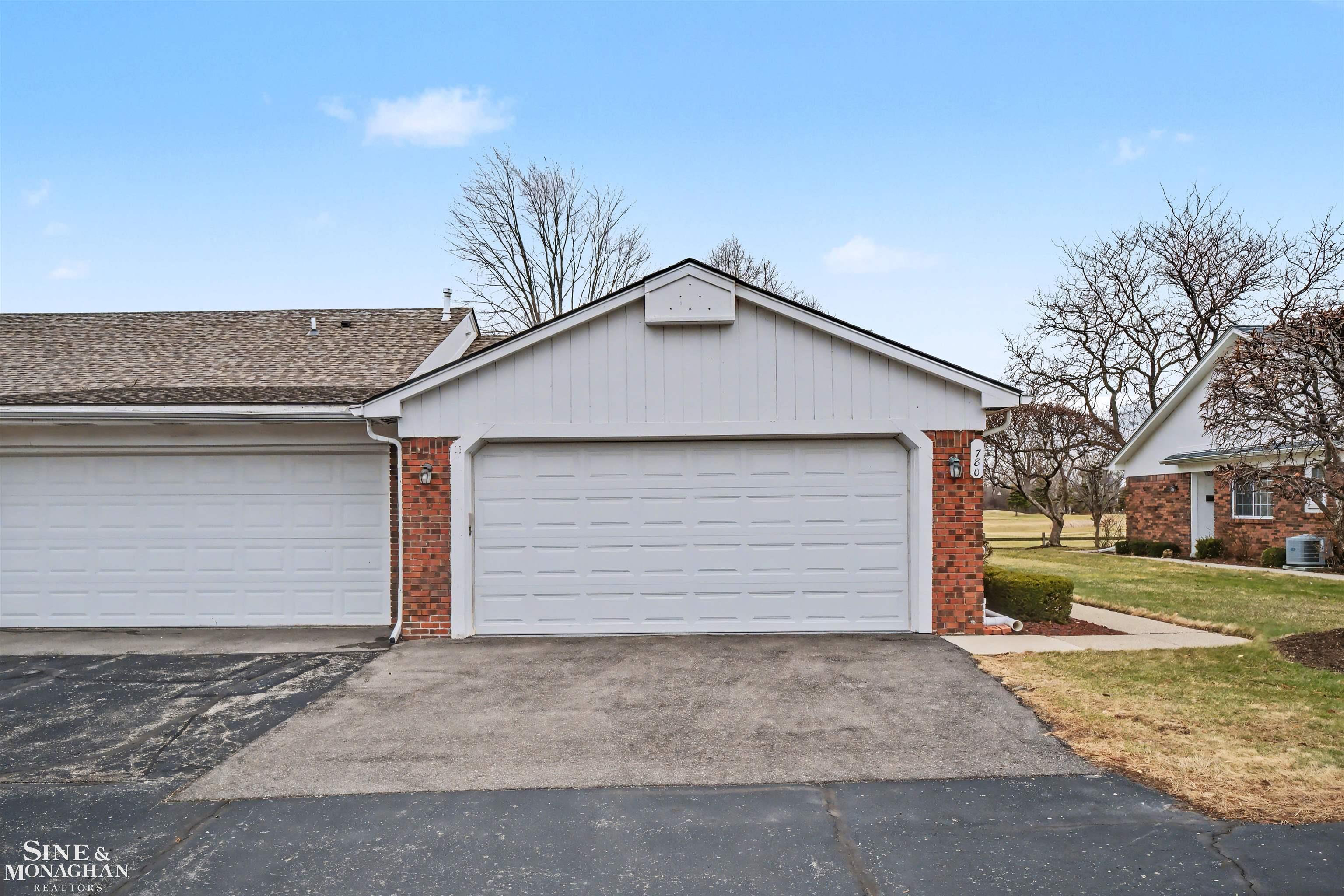 780 Country Club Drive, Saint Clair Shores, MI, 48082