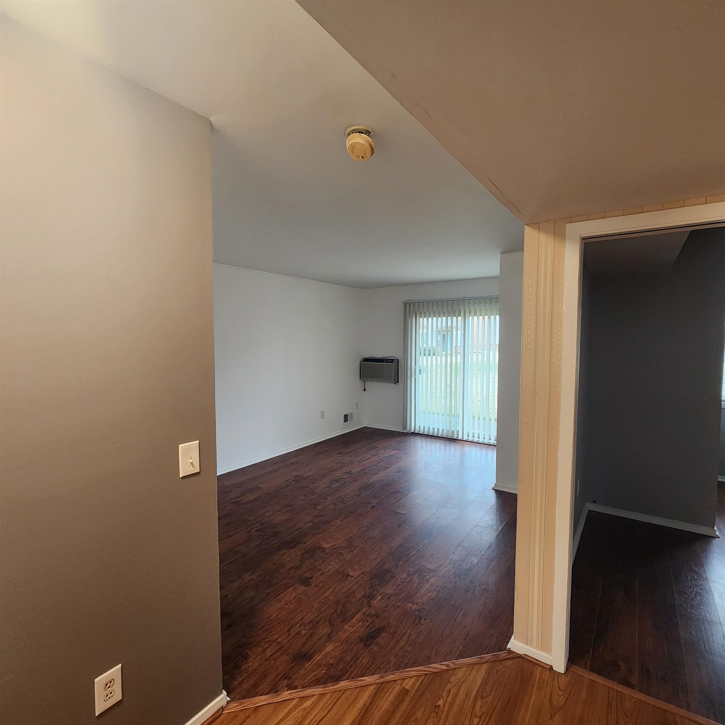 Homes for sale in Roseville, MI | 31653 Nardelli Ln, Roseville, MI 48066 | MLS# 50202125