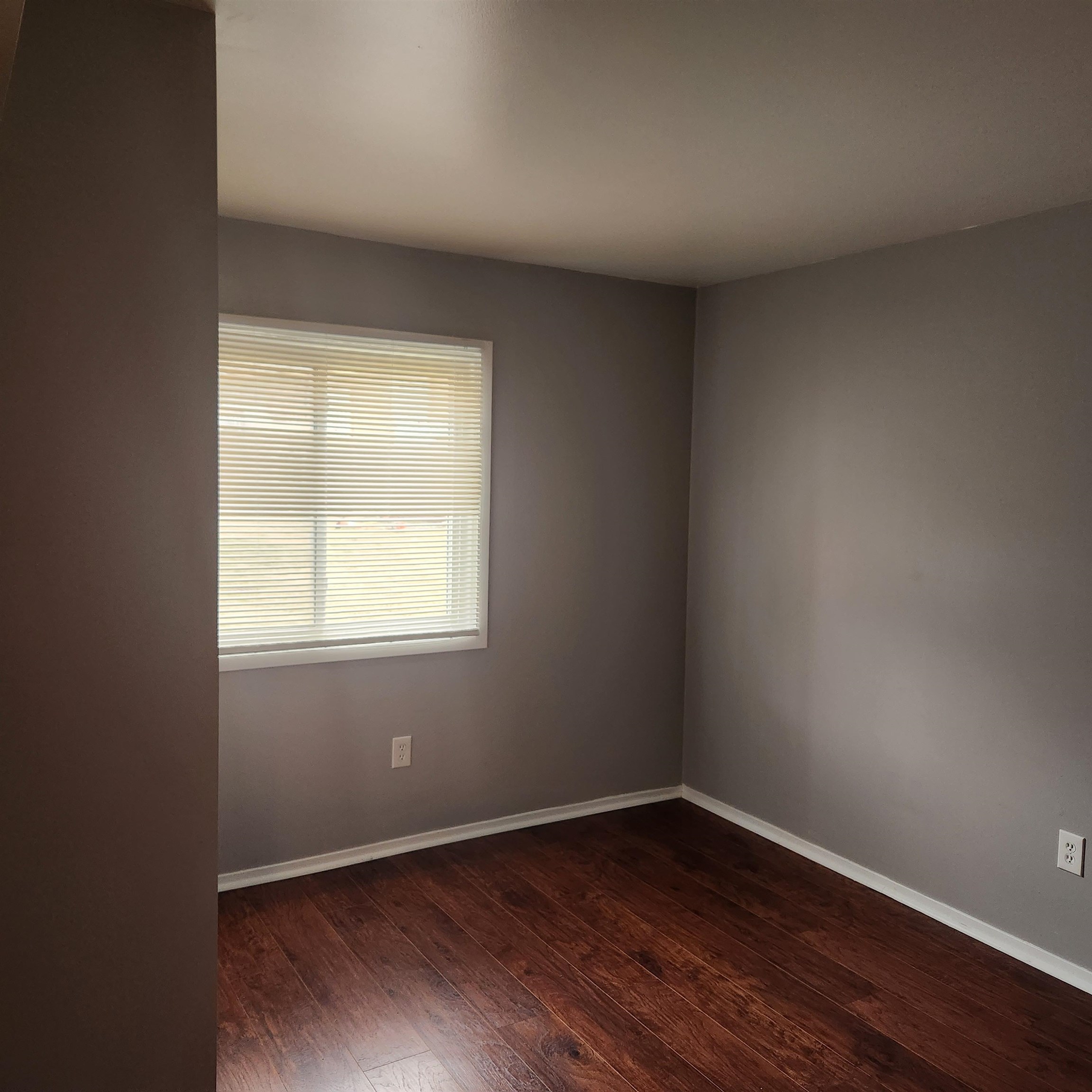 Roseville, MI, 48066