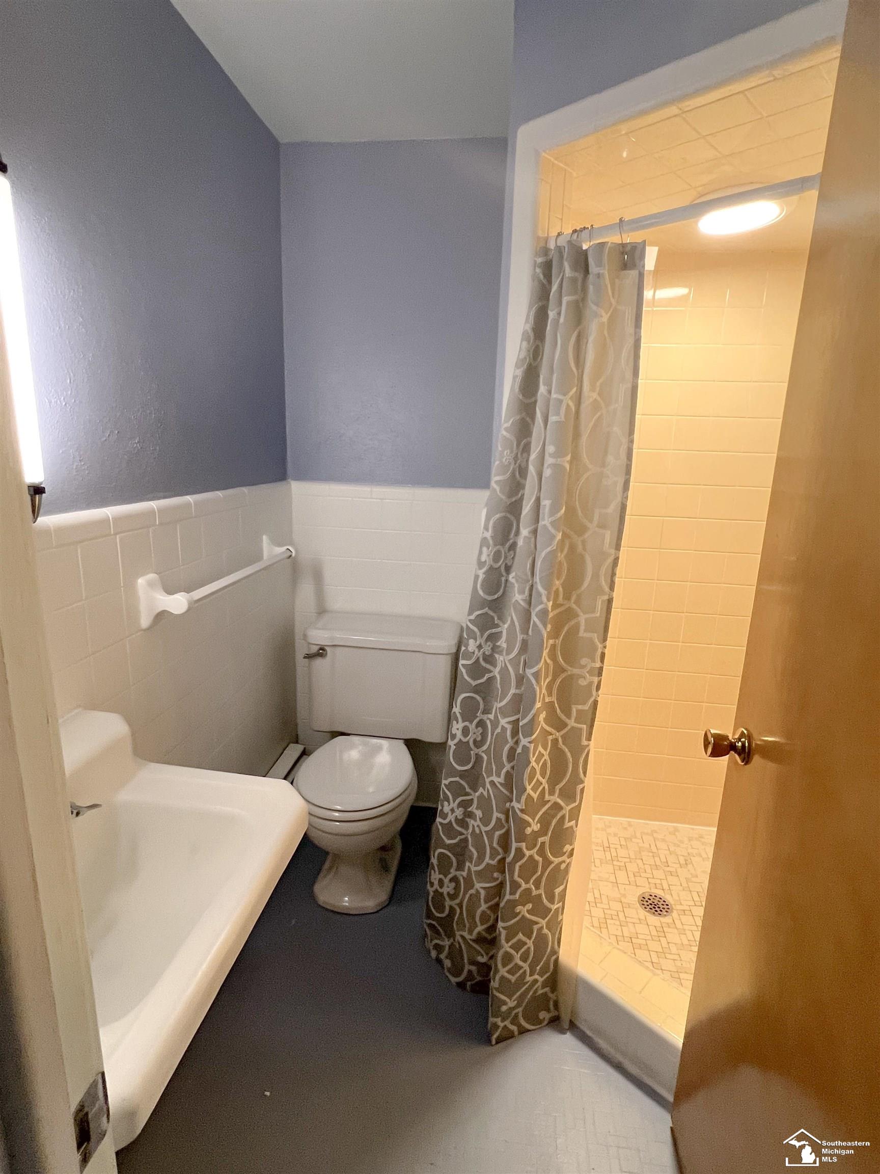 1142 South Park Drive, Temperance, MI, 48182