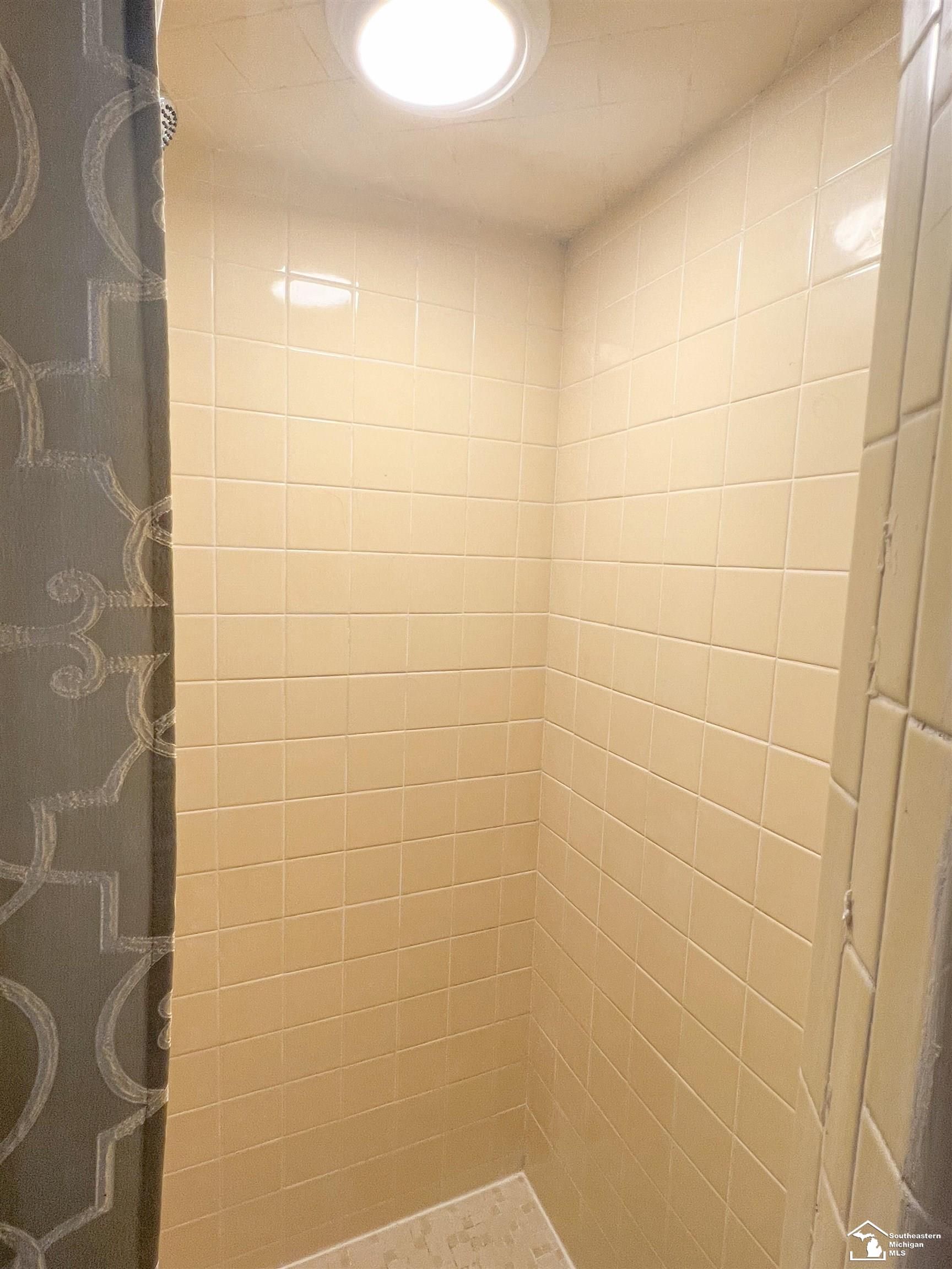 1142 South Park Drive, Temperance, MI, 48182