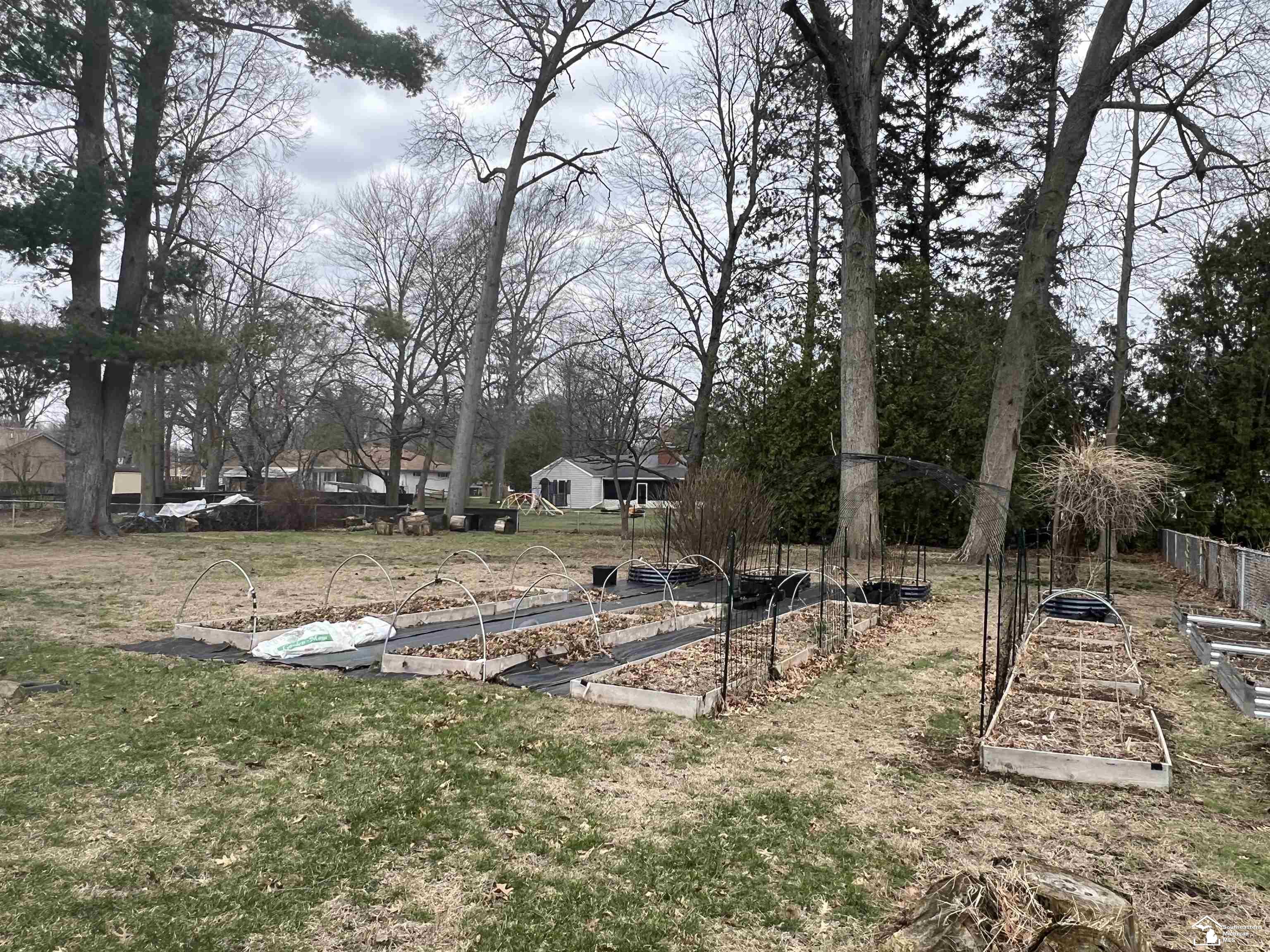 1142 South Park Drive, Temperance, MI, 48182