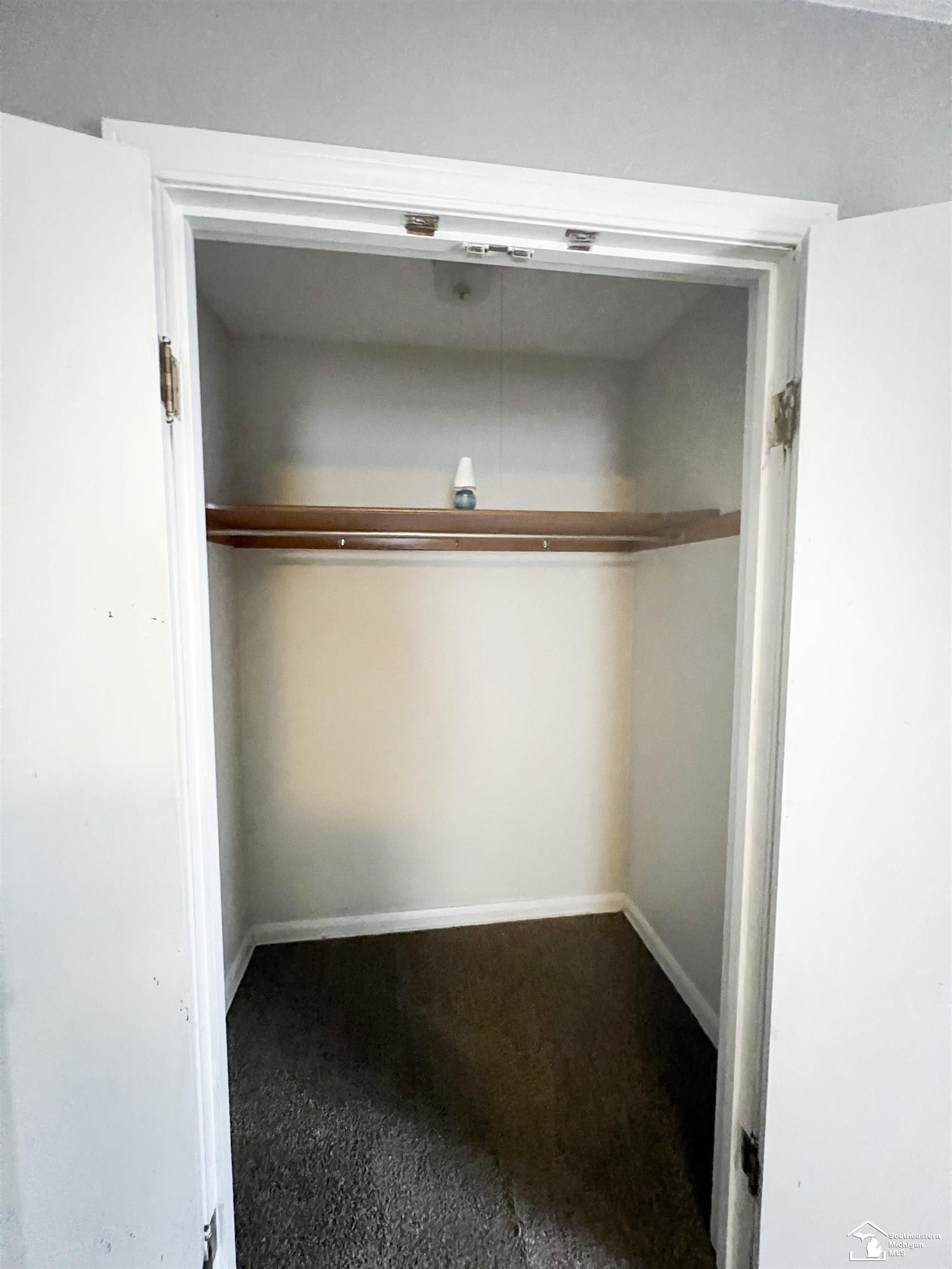 1142 South Park Drive, Temperance, MI, 48182