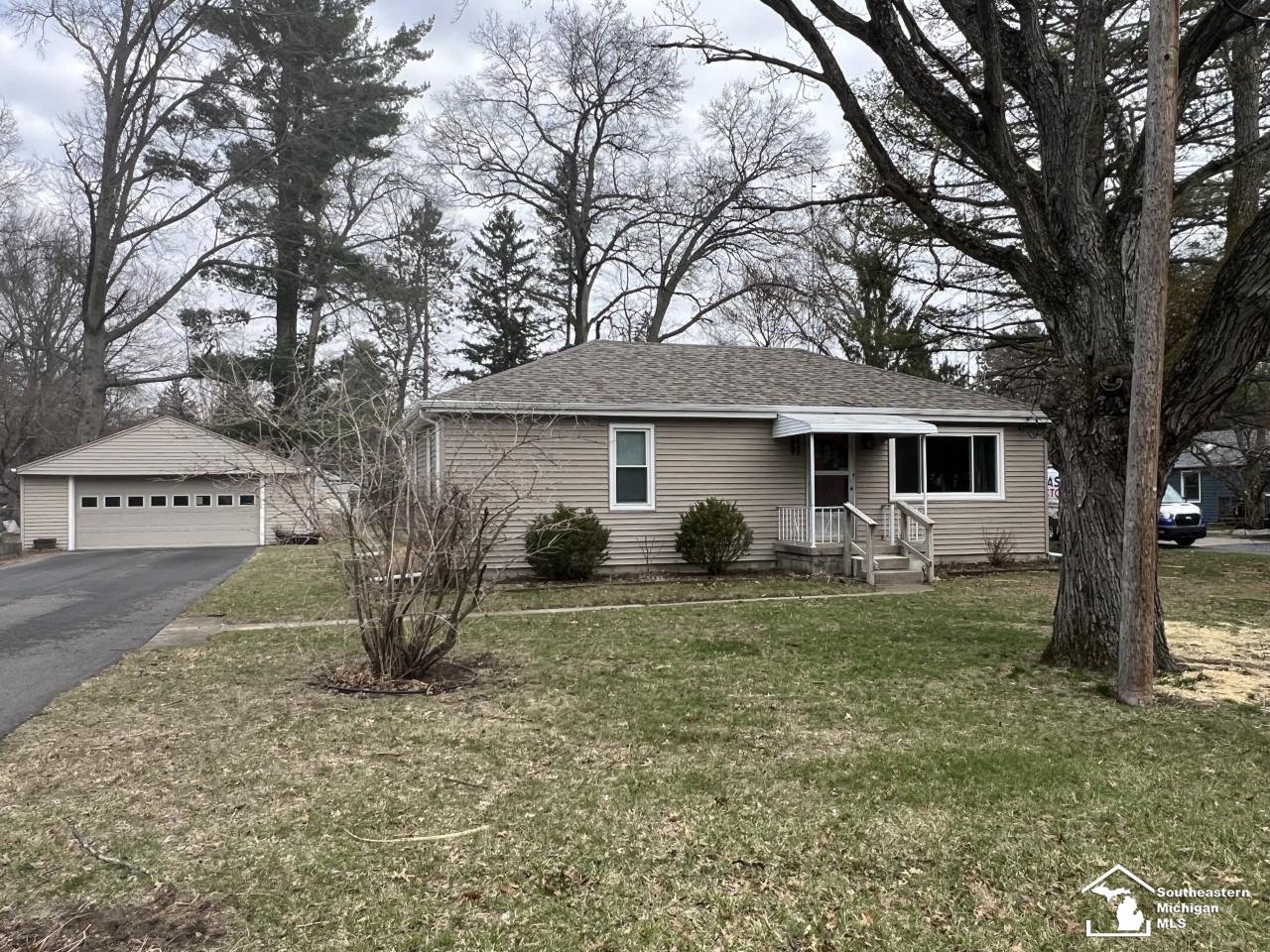 Homes for sale in Temperance, MI | 1142 South Park Dr, Temperance, MI 48182 | MLS# 50202129