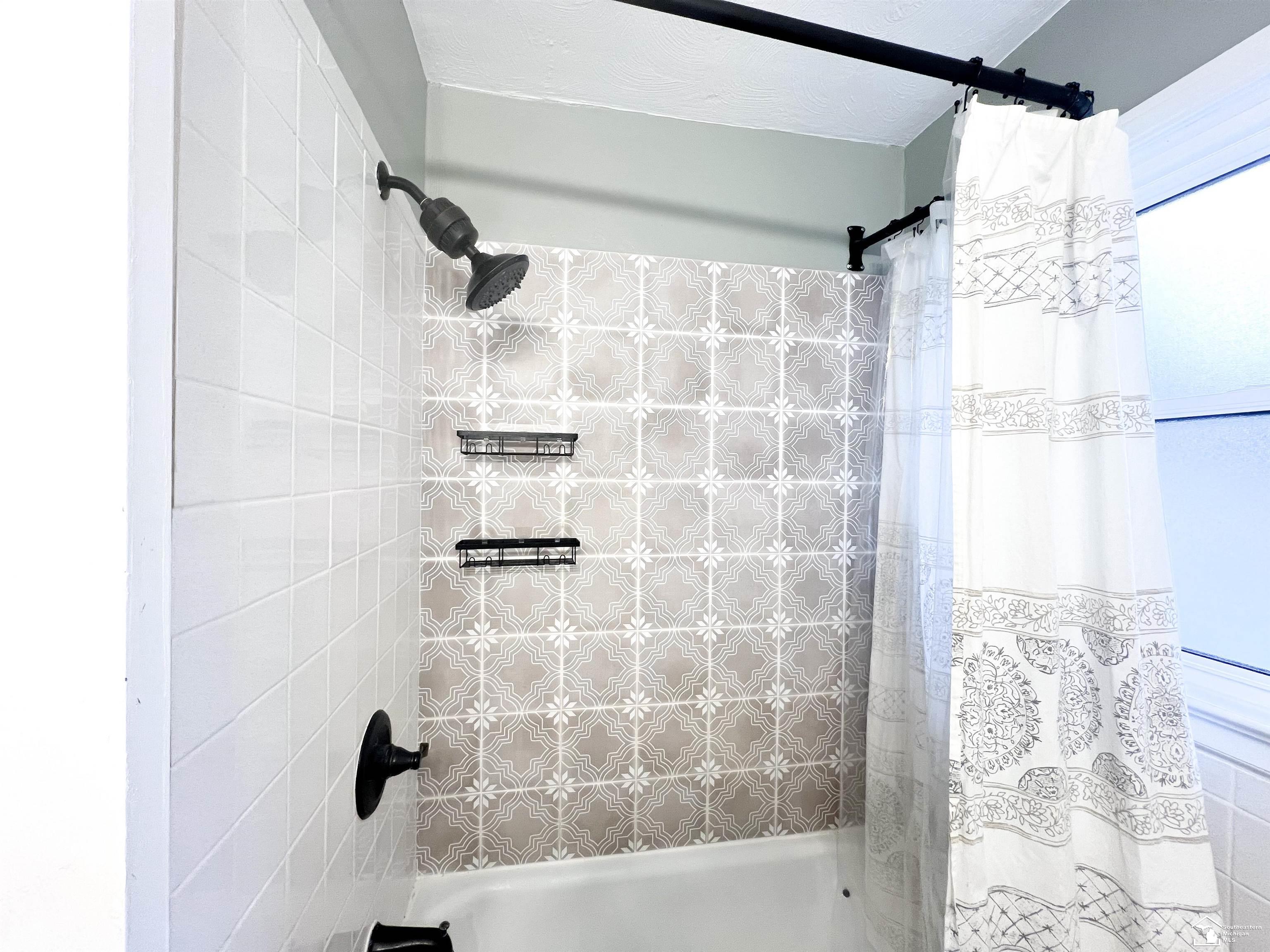 1142 South Park Drive, Temperance, MI, 48182