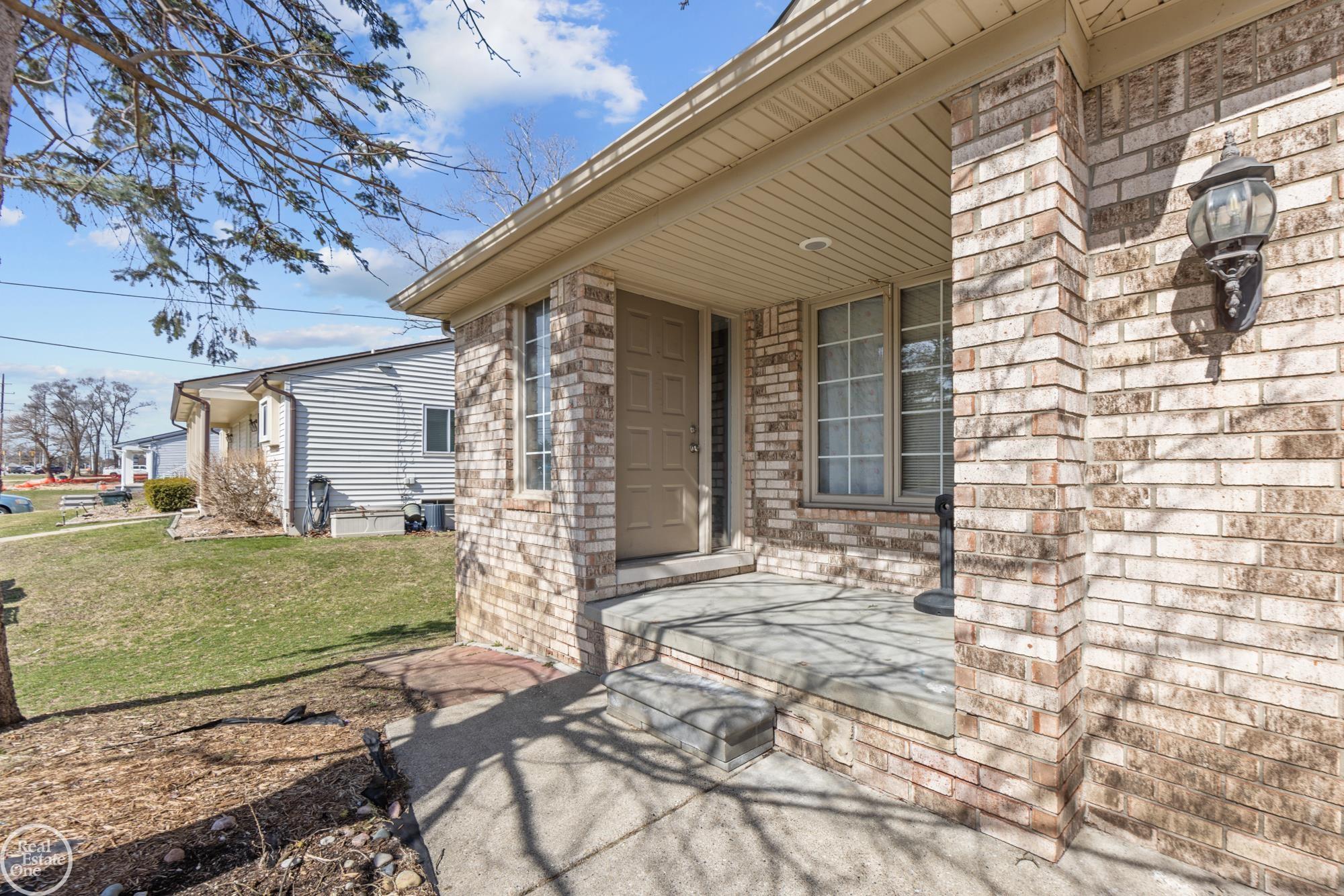 8365 22 Mile Road, Shelby Twp, MI, 48317-2507