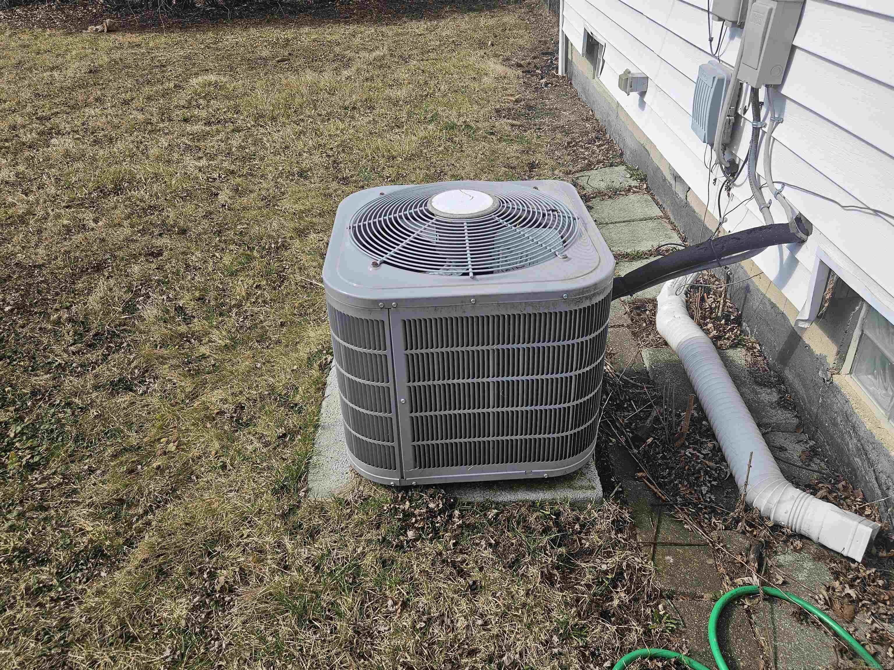 23336 Allor Street, Saint Clair Shores, MI, 48082