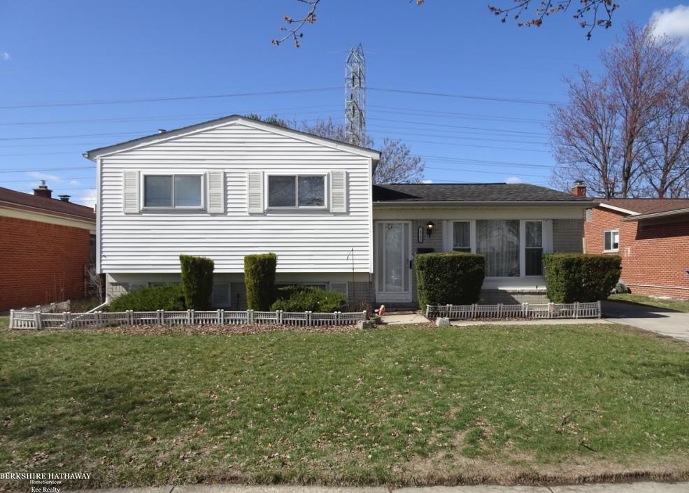 28263 Newport Drive, Warren, MI, 48088