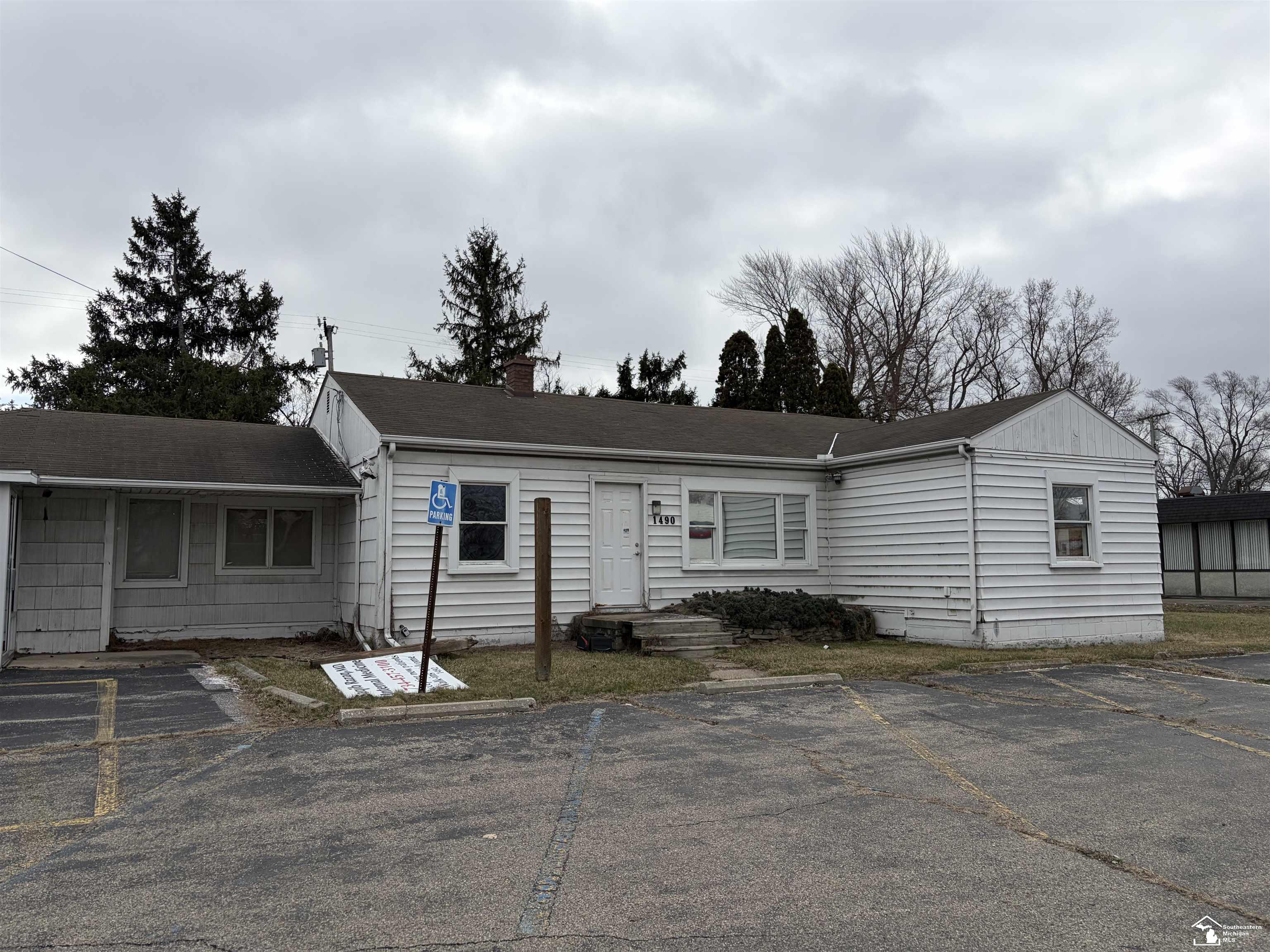 1492 N Monroe Street, Monroe, MI, 48162