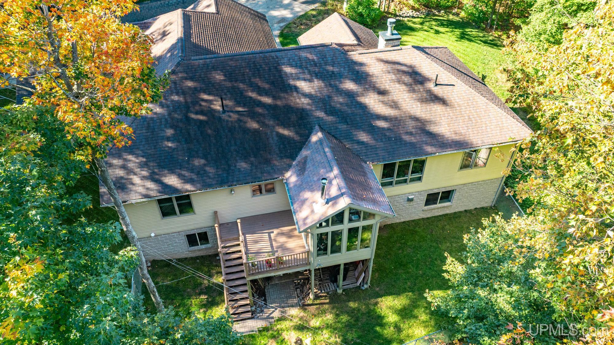 1800 Middle Point Lane, Houghton, MI, 49931