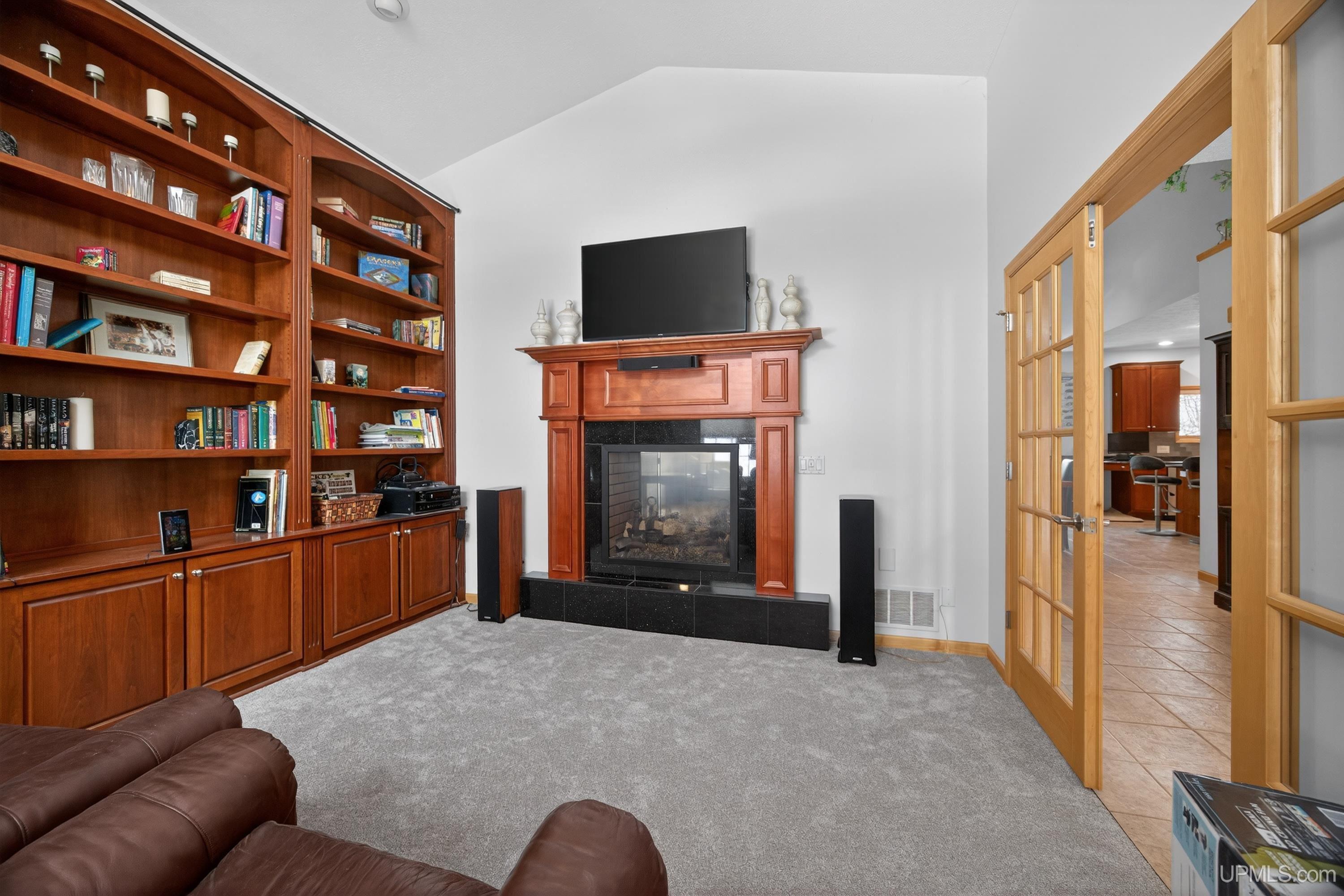 1800 Middle Point Lane, Houghton, MI, 49931