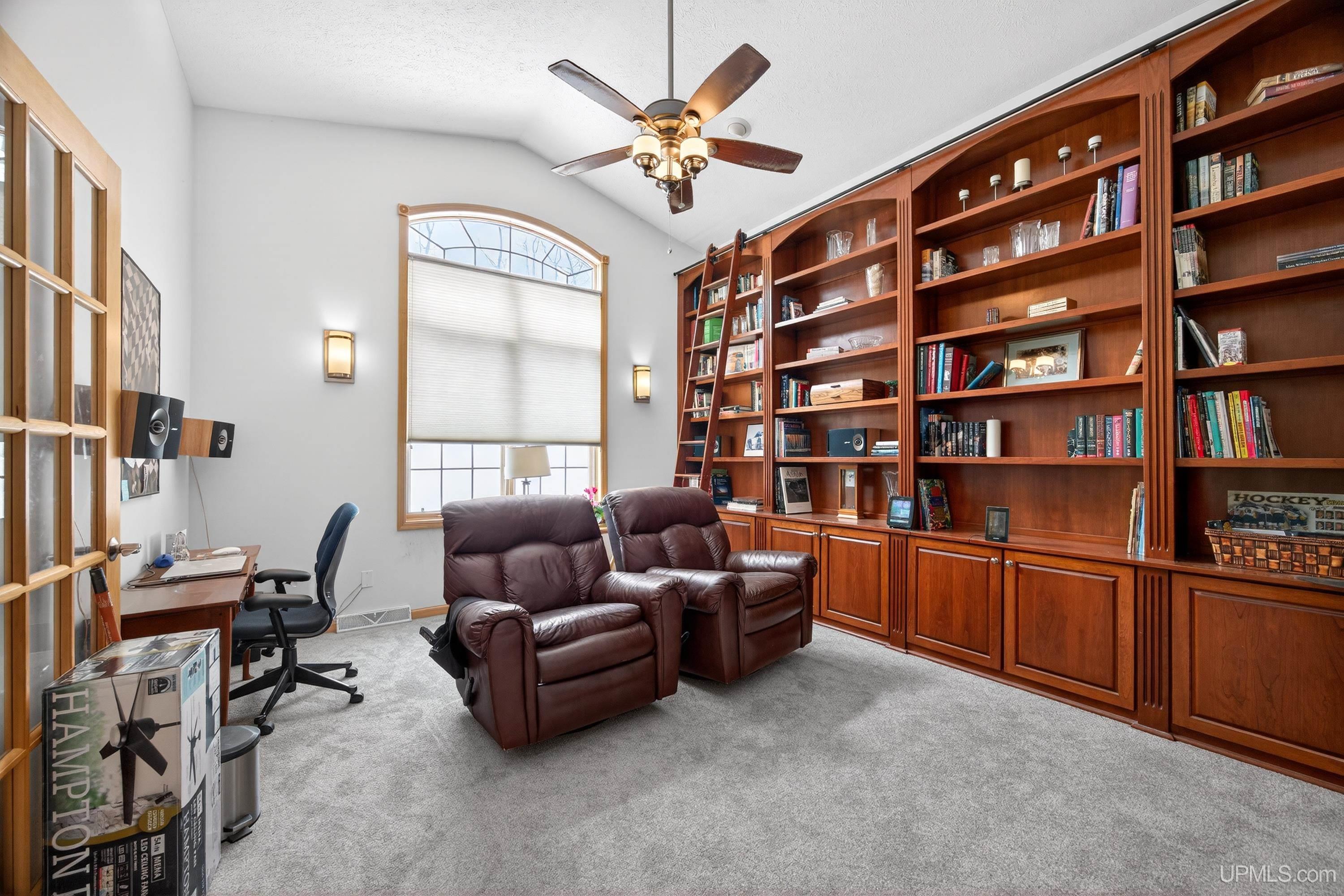 1800 Middle Point Lane, Houghton, MI, 49931