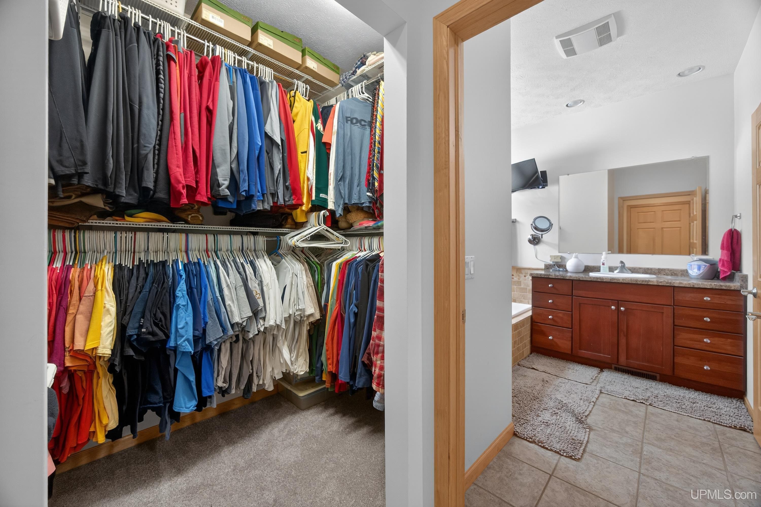 1800 Middle Point Lane, Houghton, MI, 49931