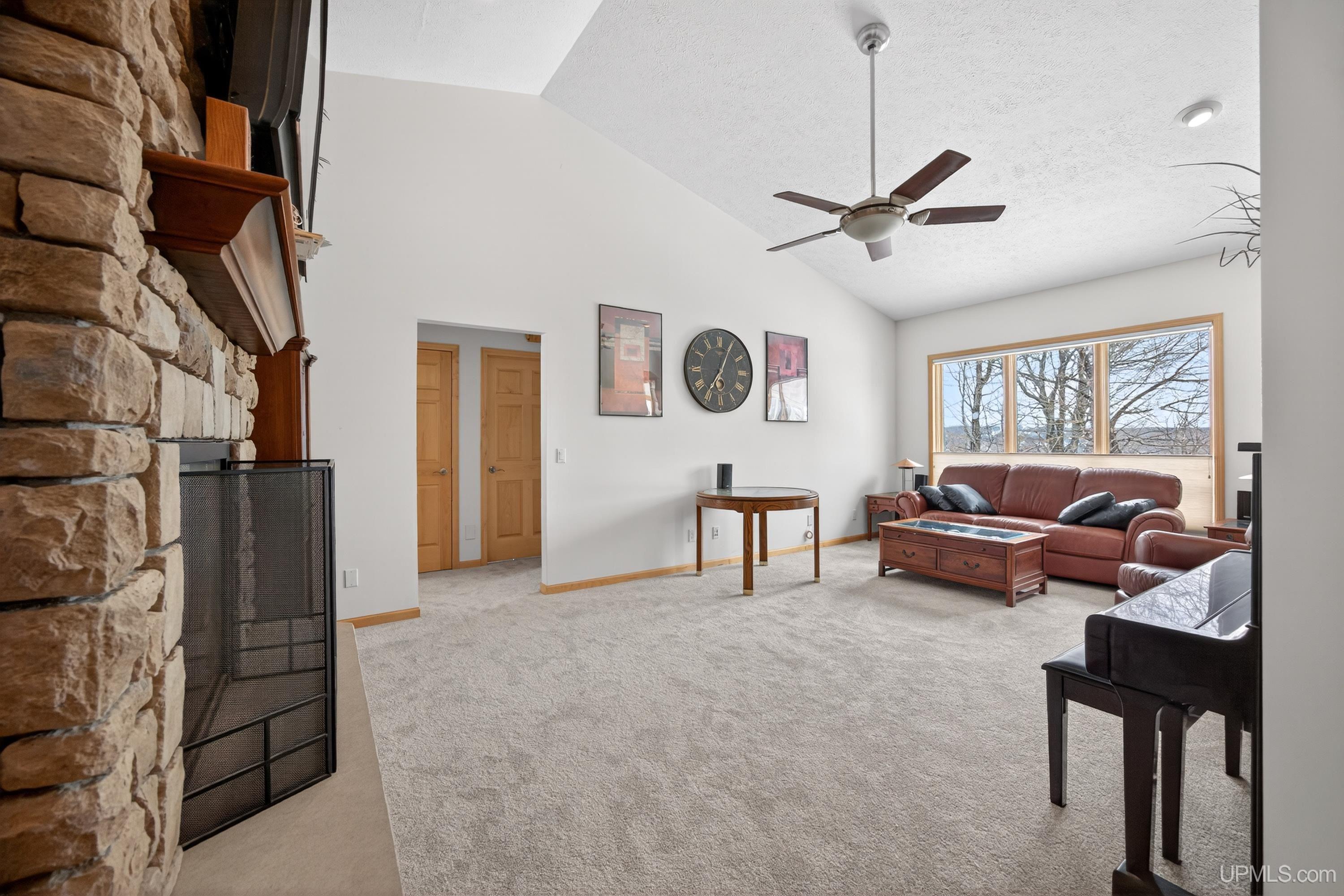 1800 Middle Point Lane, Houghton, MI, 49931