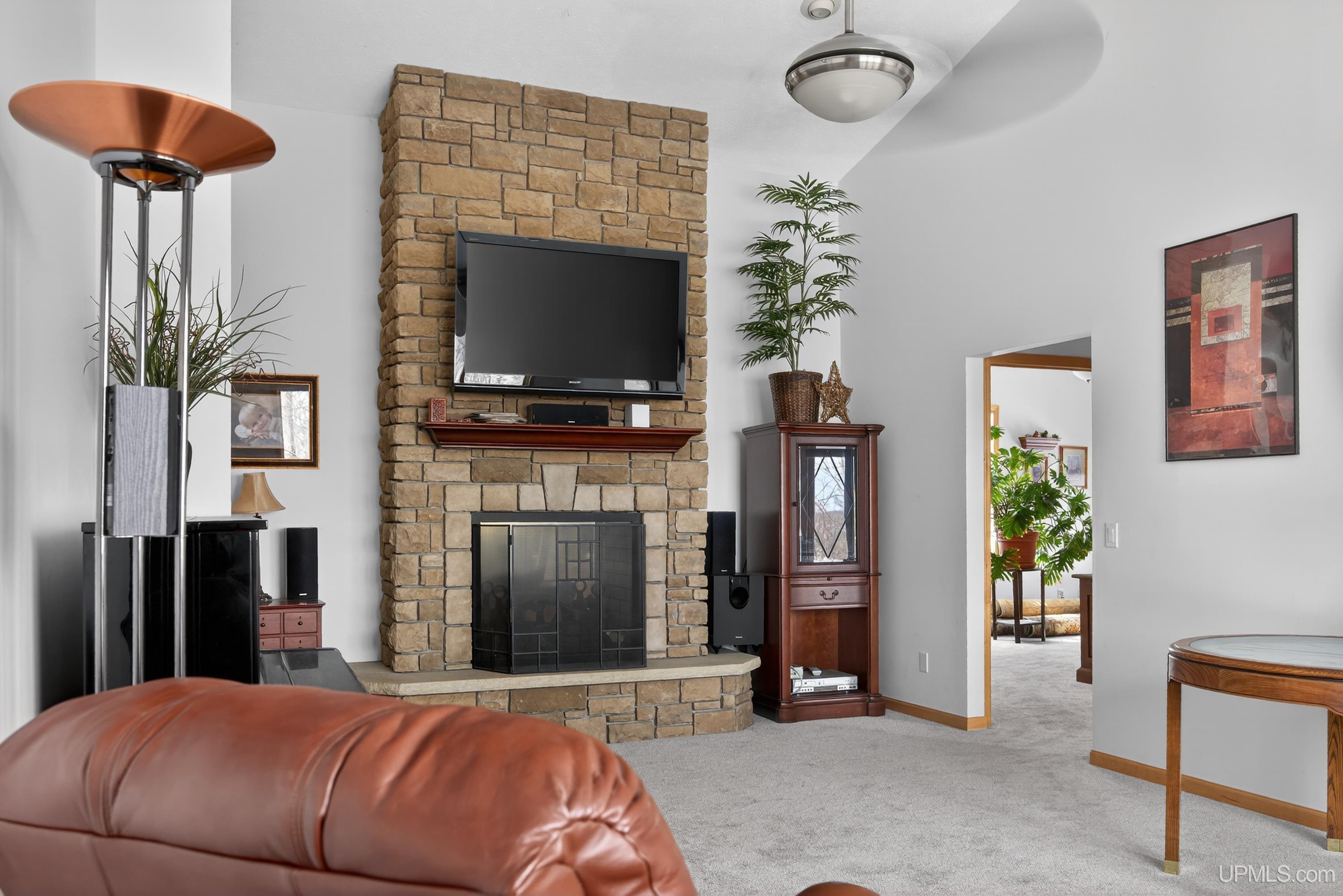 1800 Middle Point Lane, Houghton, MI, 49931