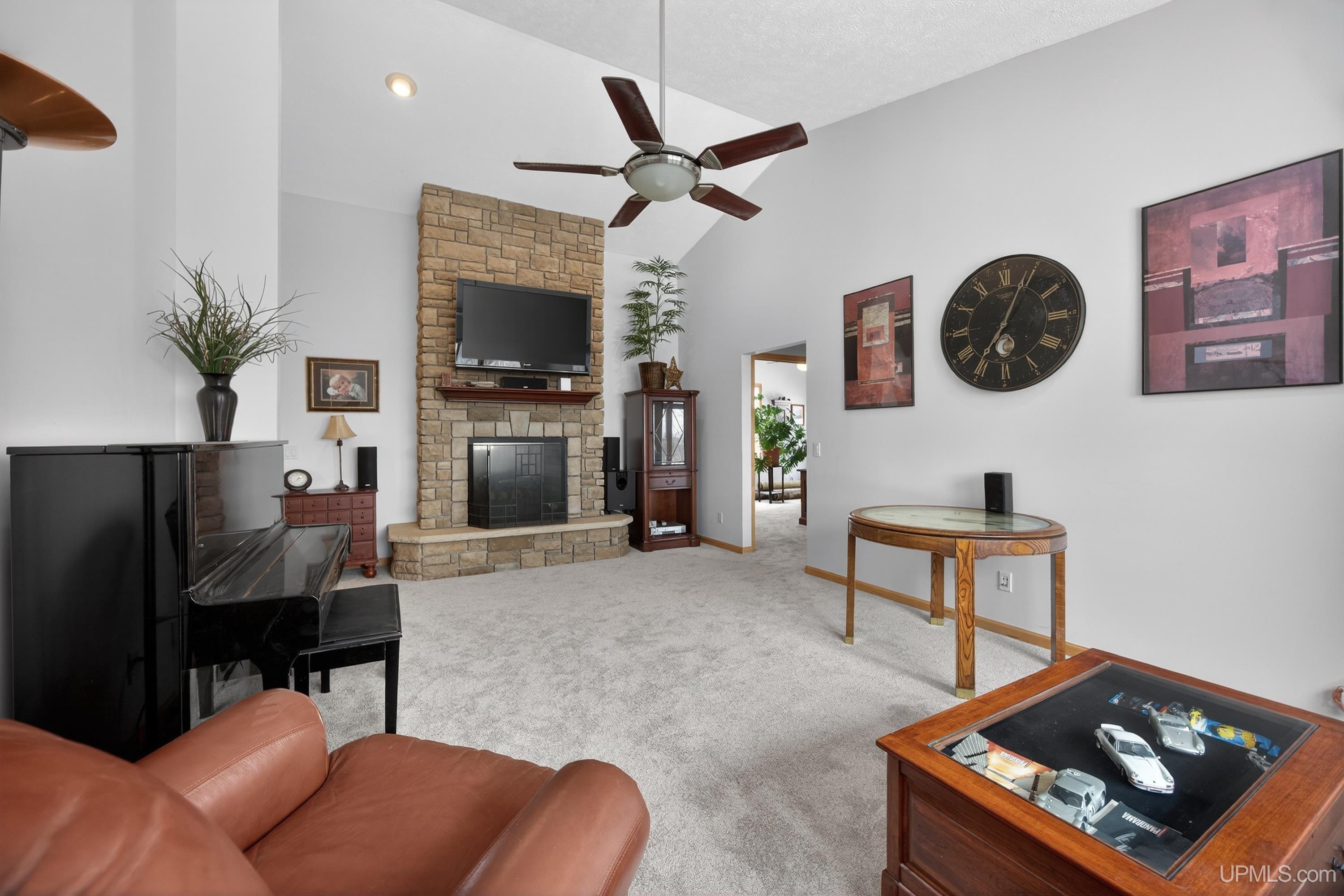 1800 Middle Point Lane, Houghton, MI, 49931