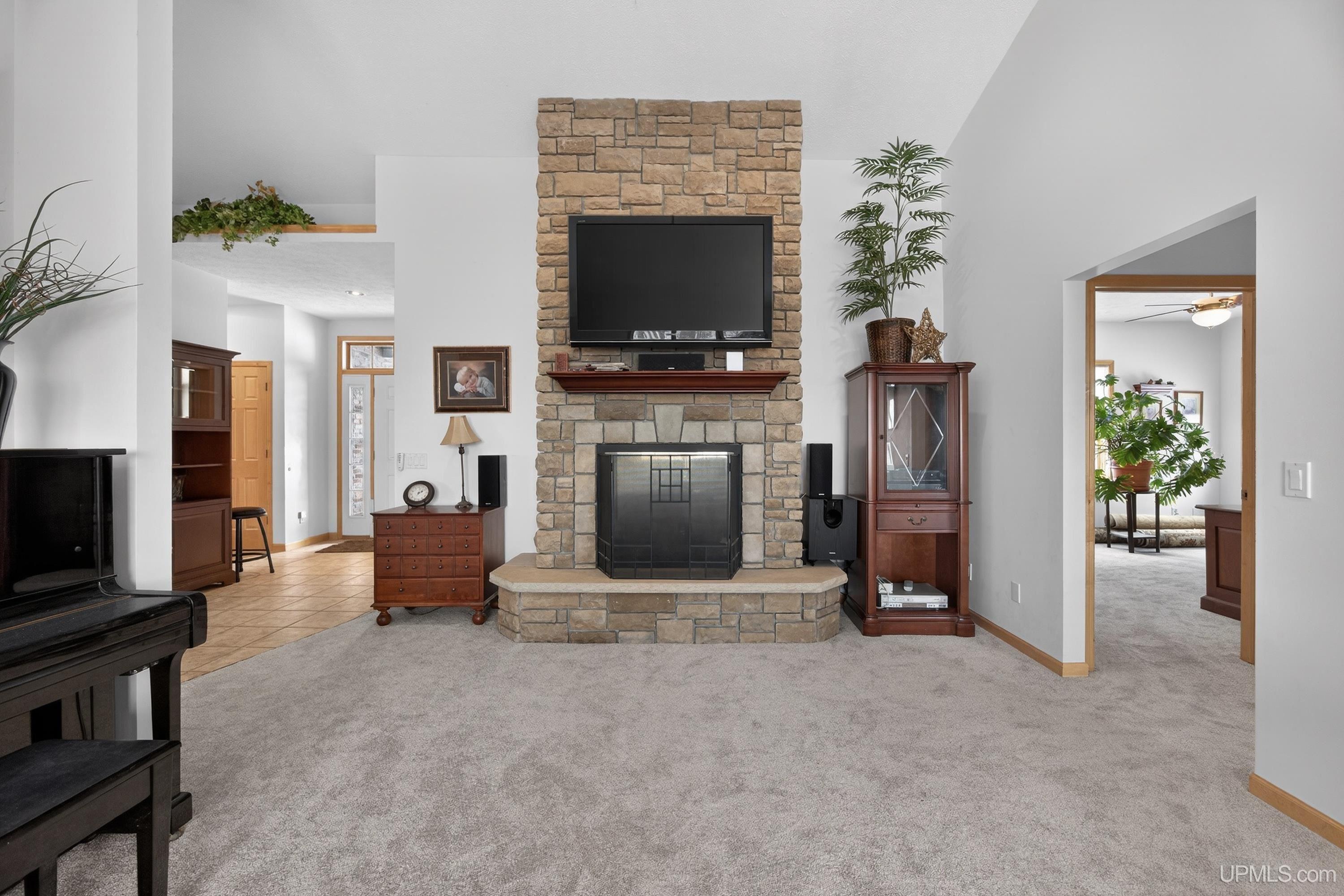 1800 Middle Point Lane, Houghton, MI, 49931