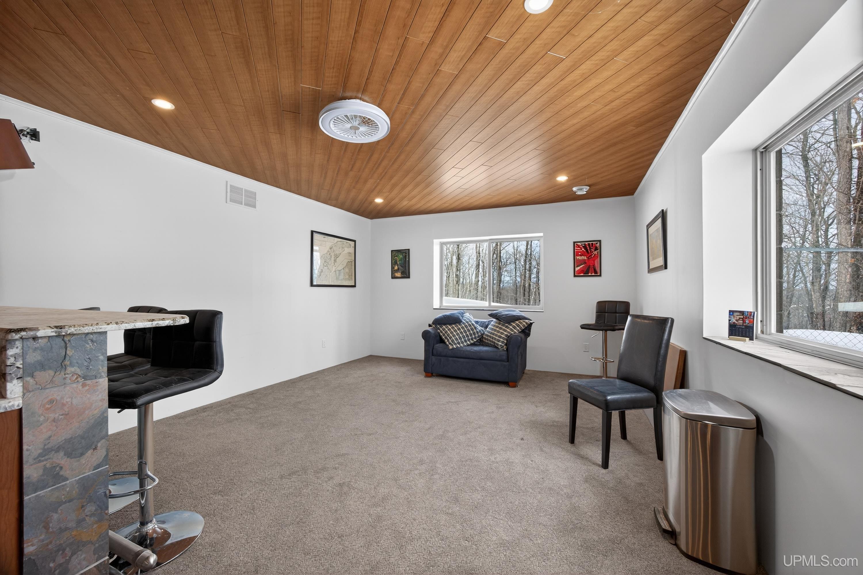 1800 Middle Point Lane, Houghton, MI, 49931