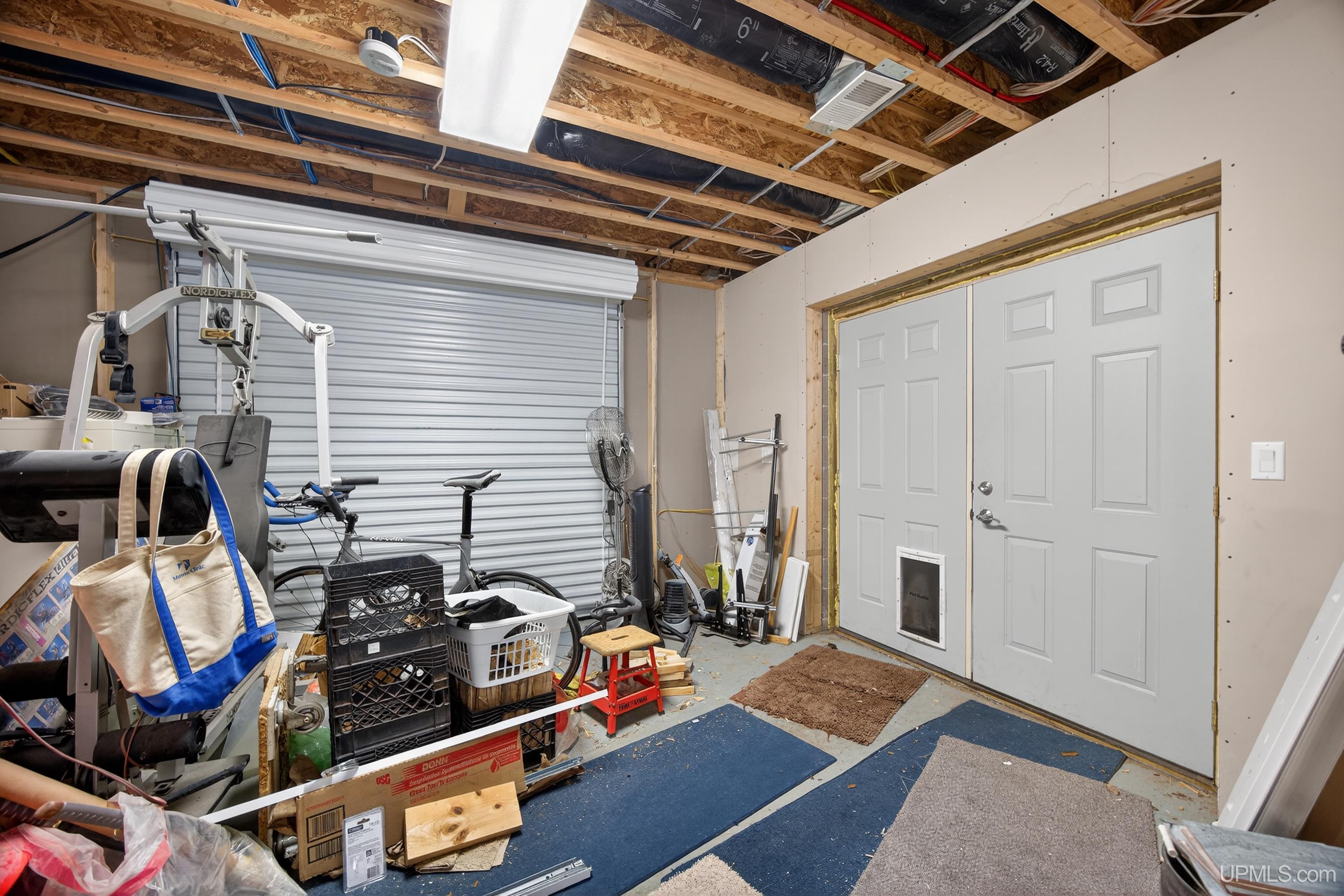 1800 Middle Point Lane, Houghton, MI, 49931