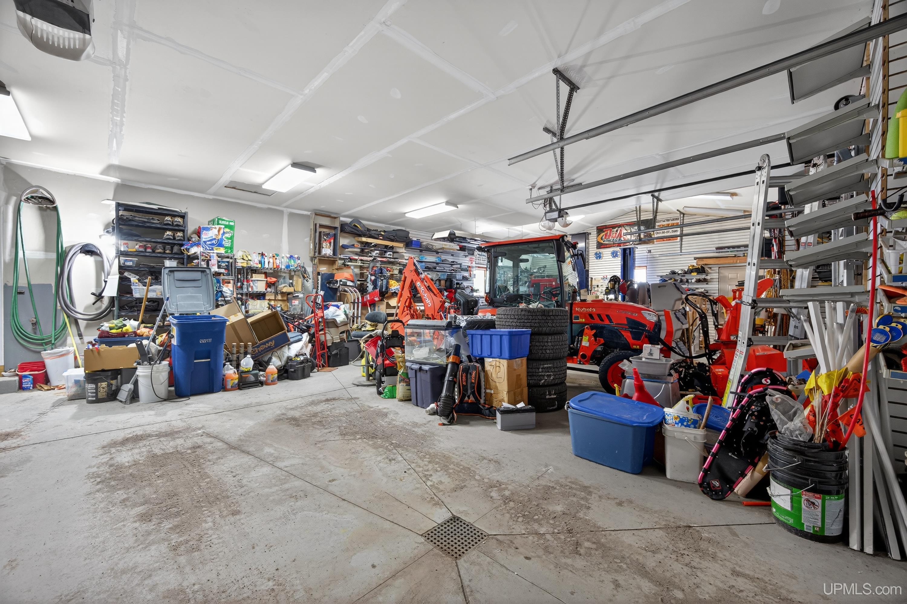 1800 Middle Point Lane, Houghton, MI, 49931