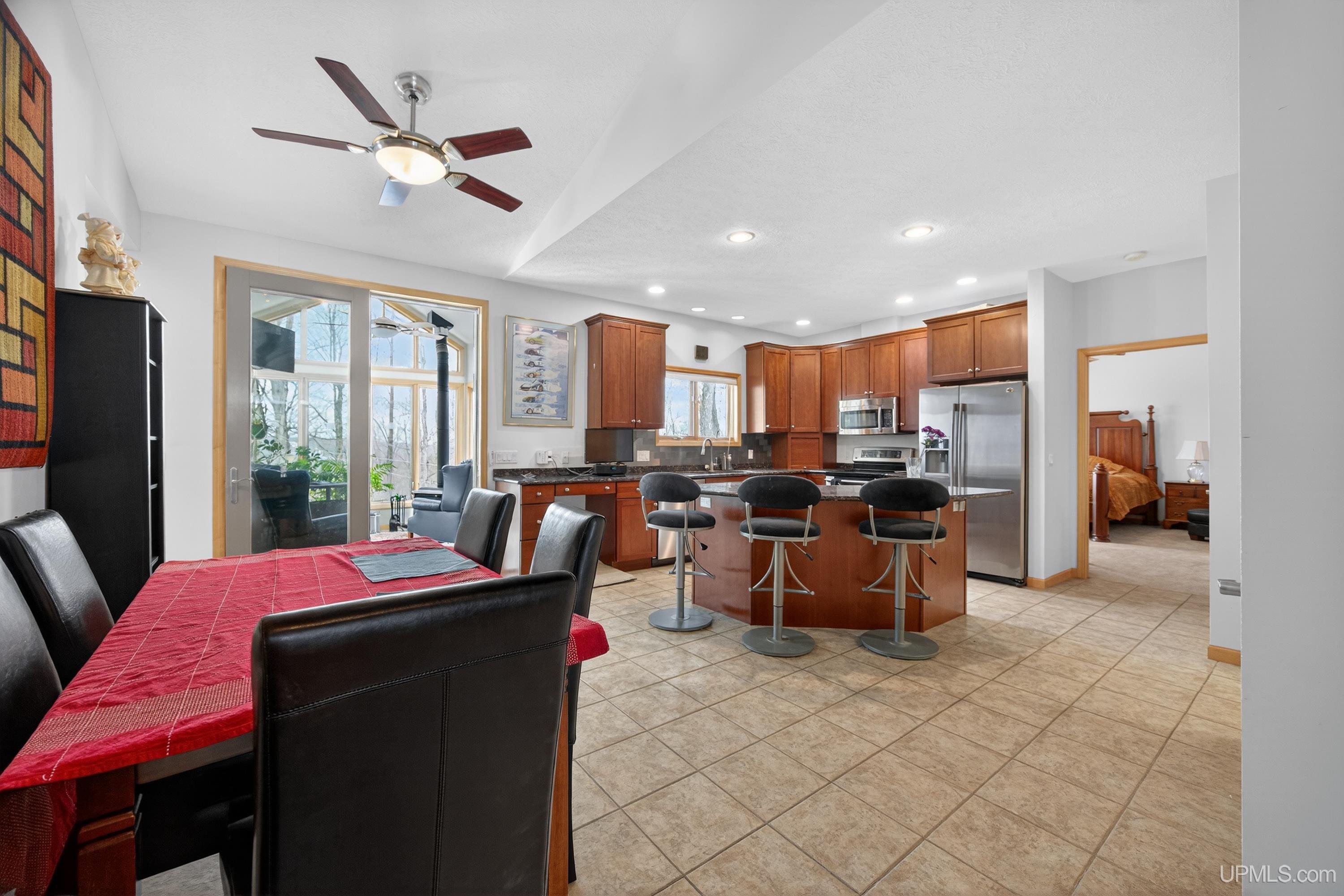 1800 Middle Point Lane, Houghton, MI, 49931