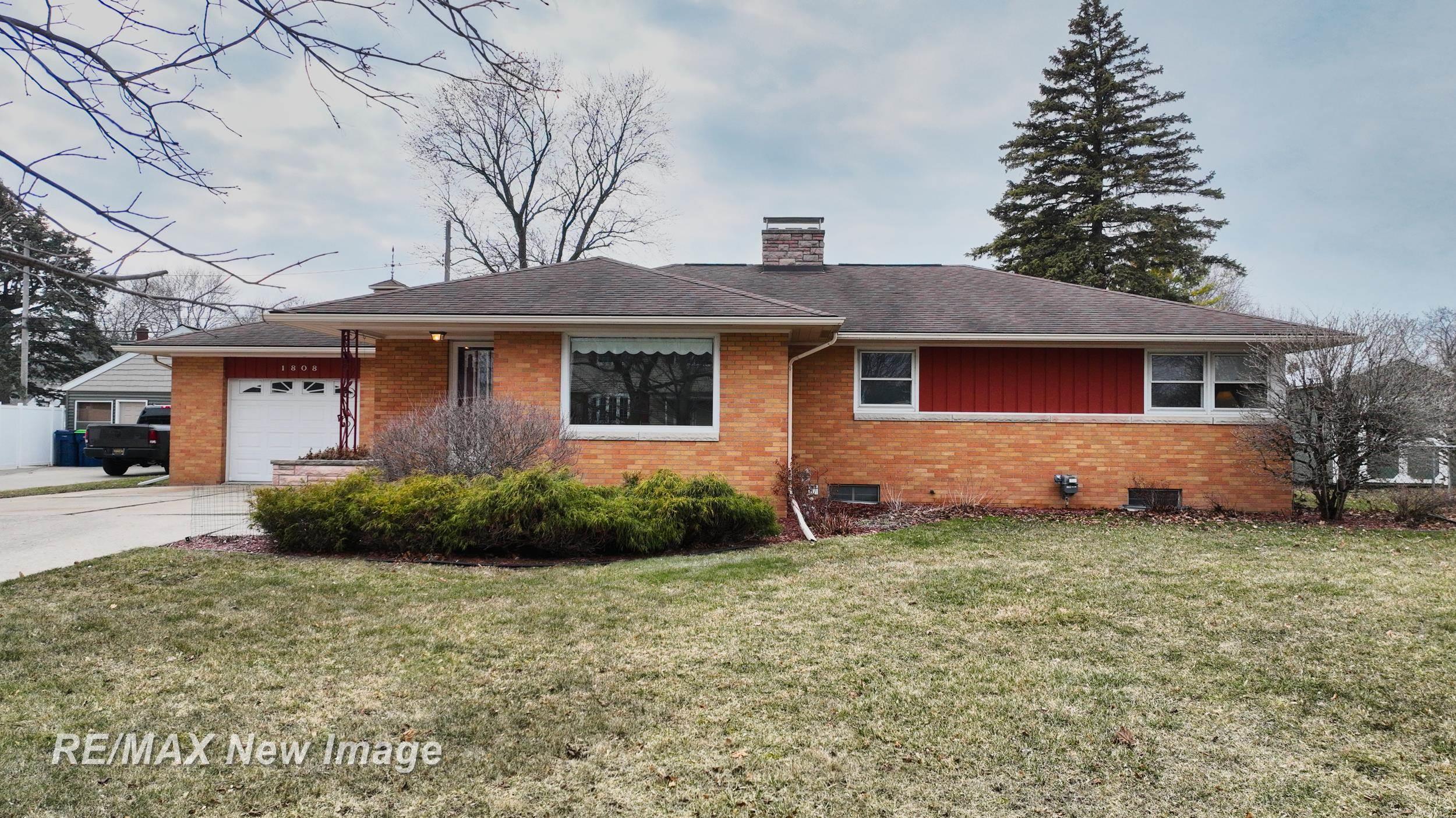 1808 S Farragut Street, Bay City, MI, 48708