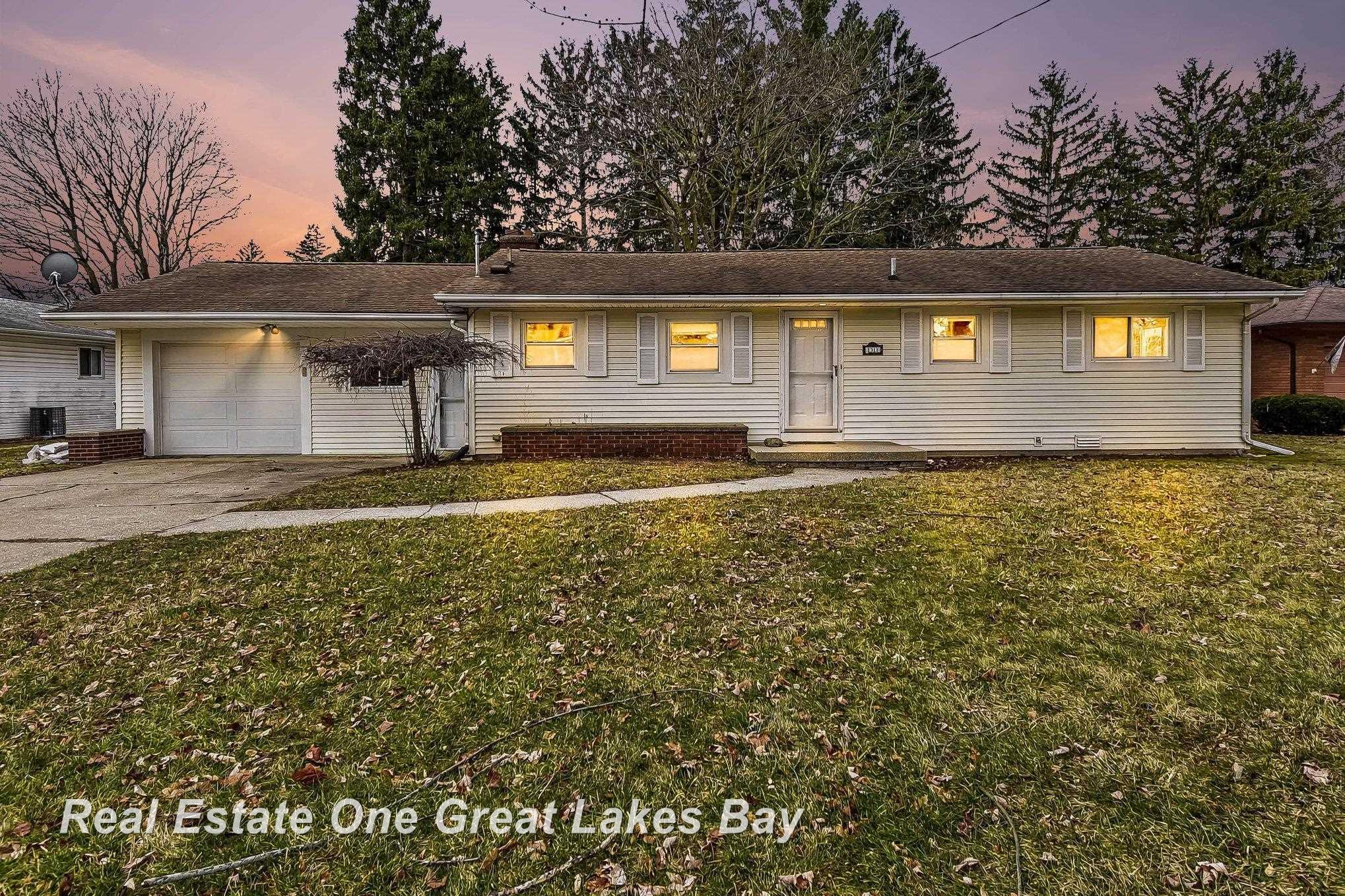 1311 Dover Place, Saginaw, MI, 48638