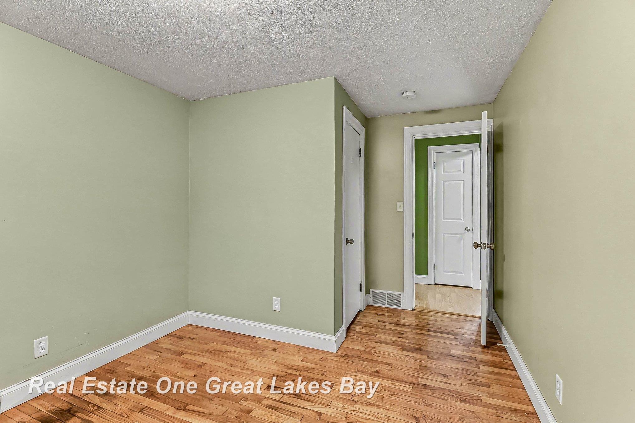 1311 Dover Place, Saginaw, MI, 48638