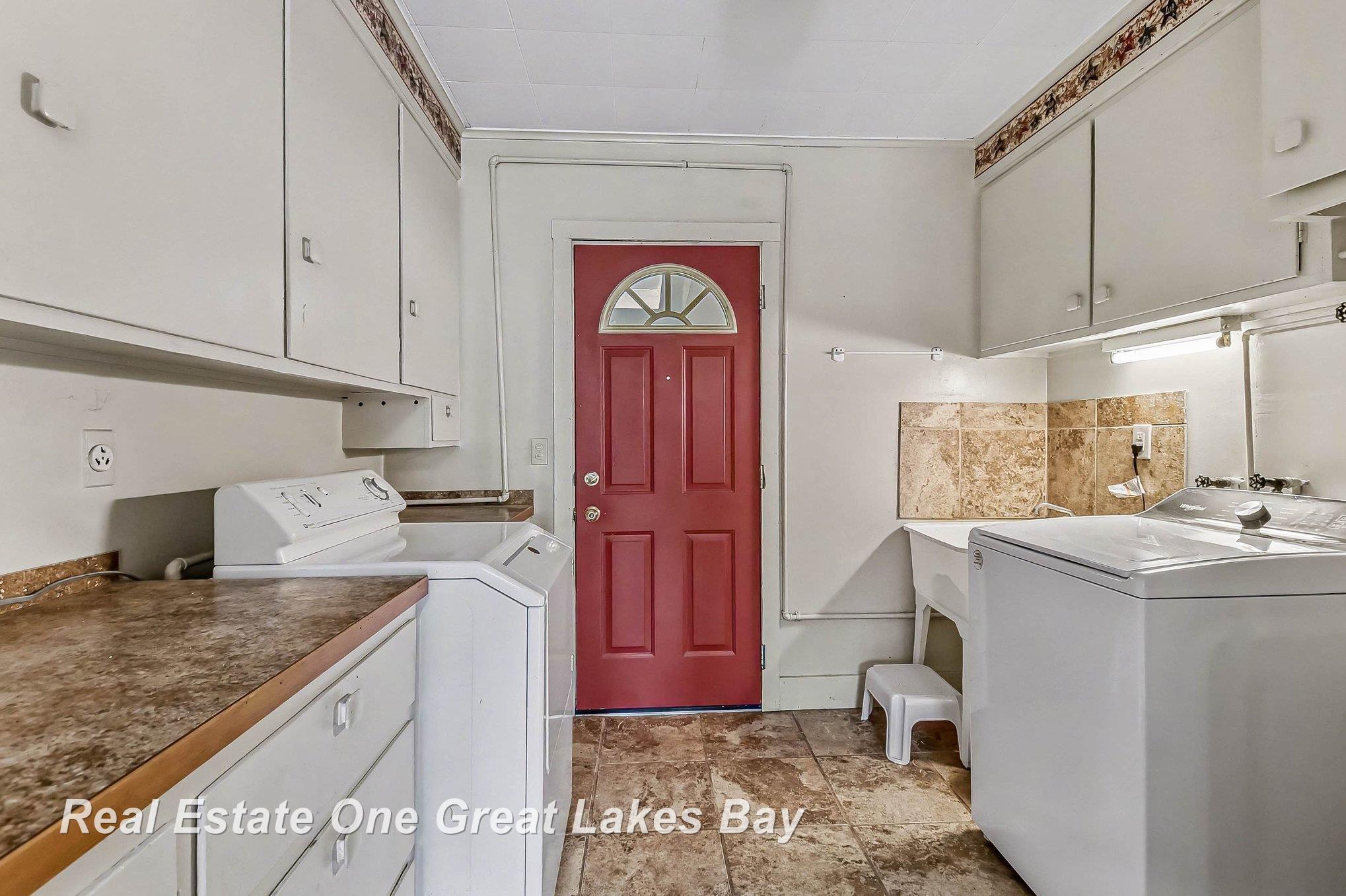 1311 Dover Place, Saginaw, MI, 48638