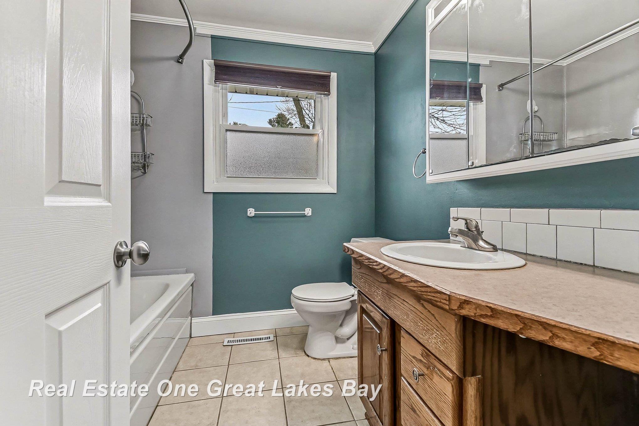 1311 Dover Place, Saginaw, MI, 48638