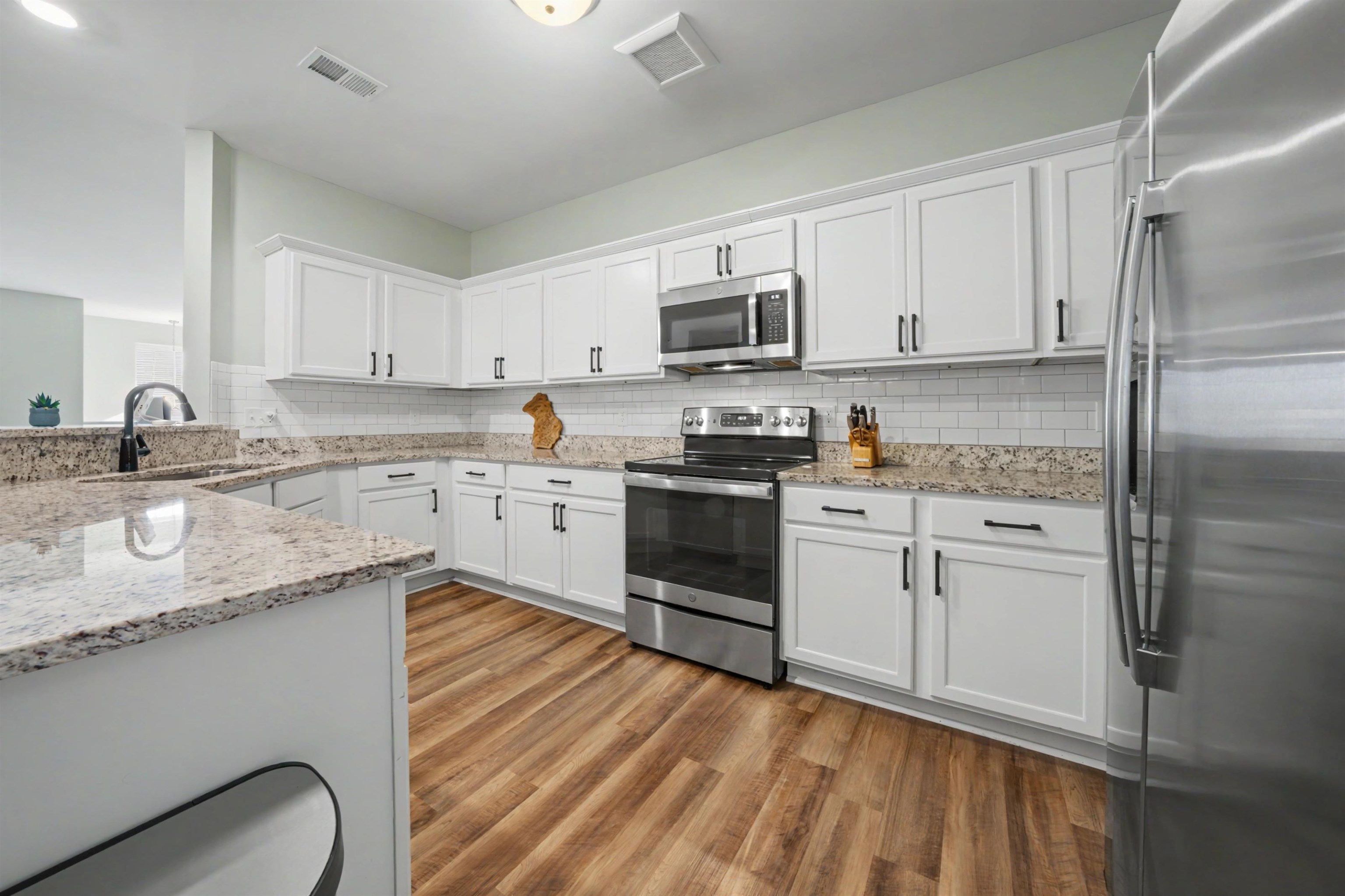 9836 Ridge Run Street, Howell, MI, 48855