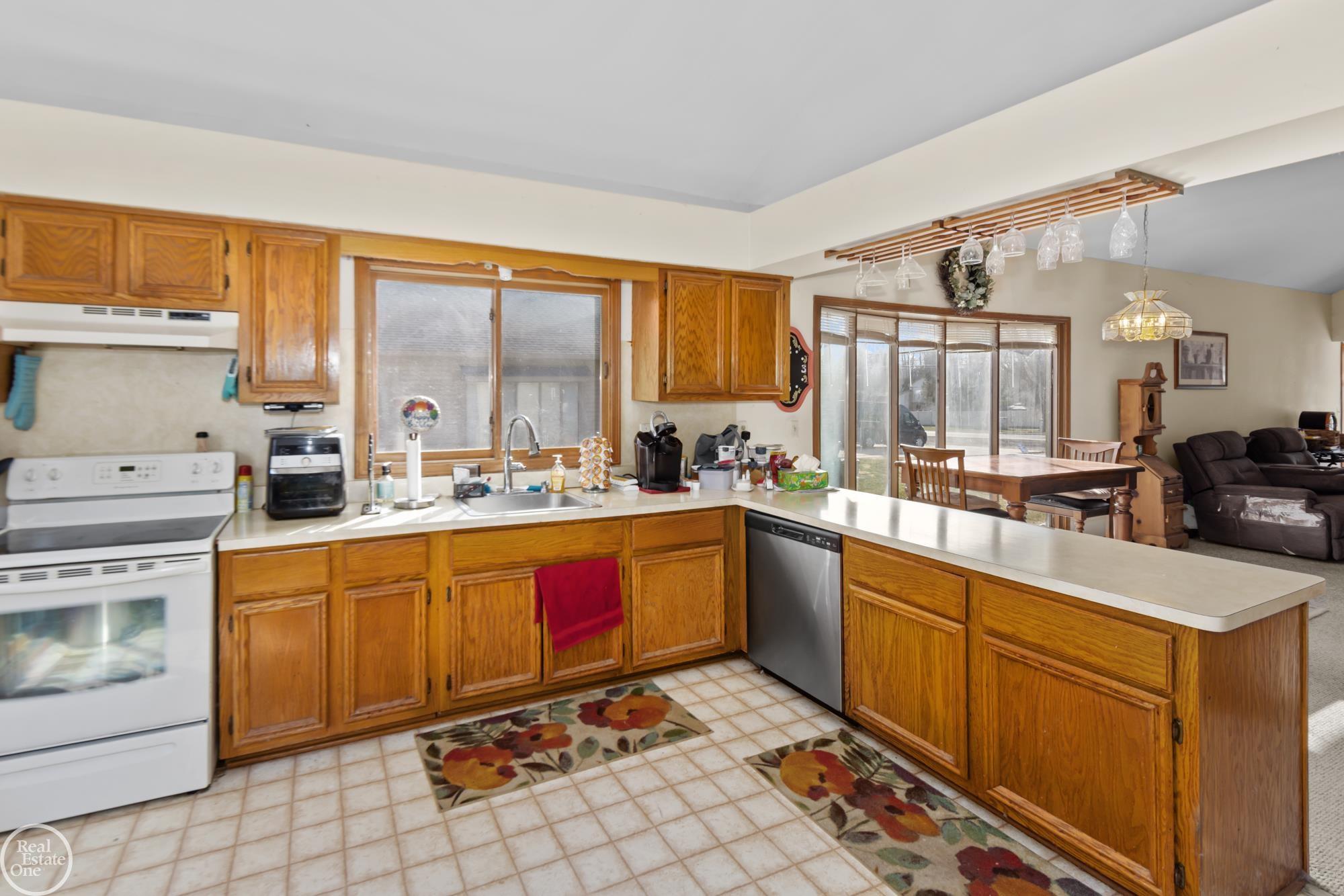 8385 22 Mile Road, Shelby Twp, MI, 48317