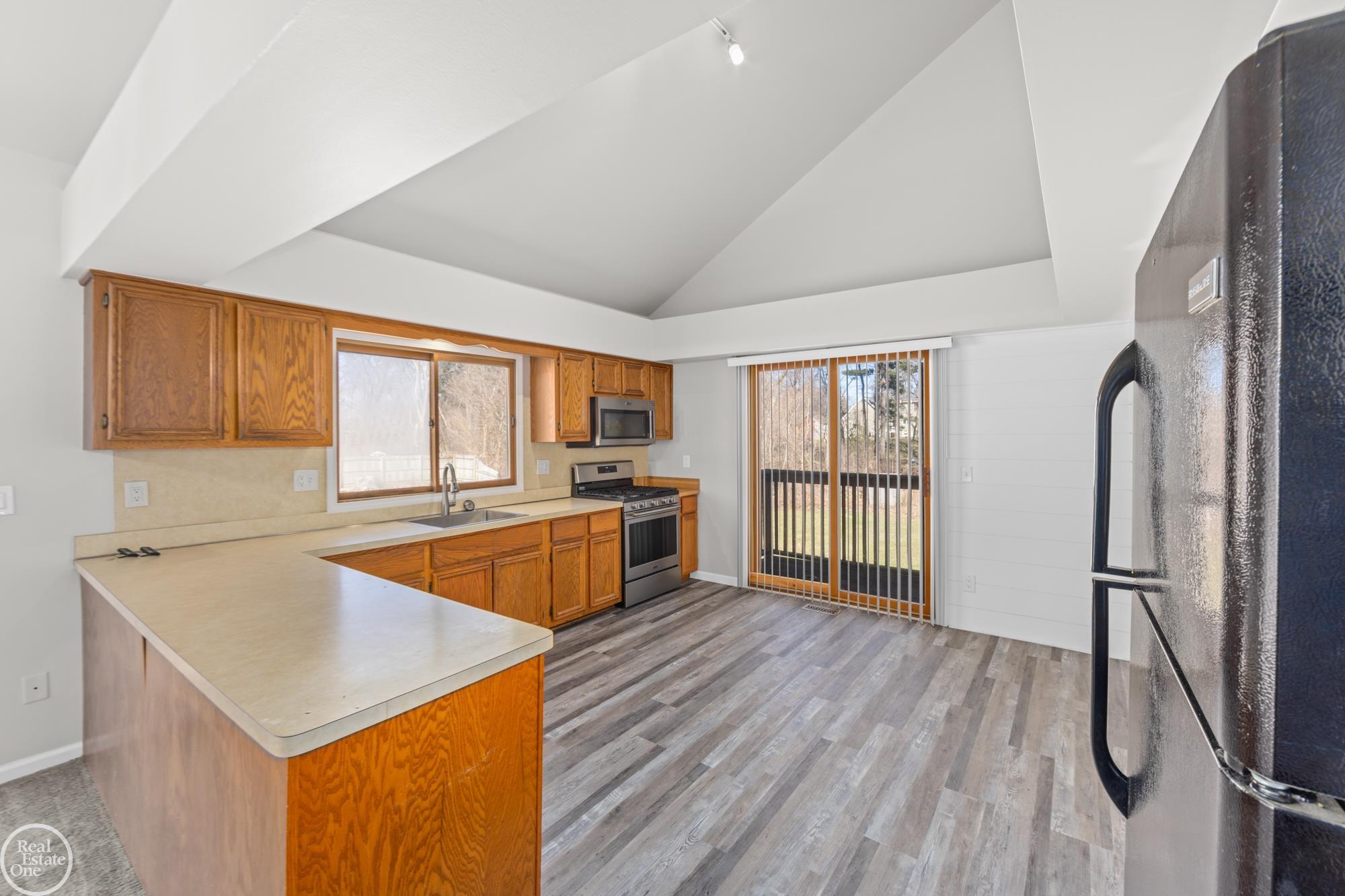 8385 22 Mile Road, Shelby Twp, MI, 48317